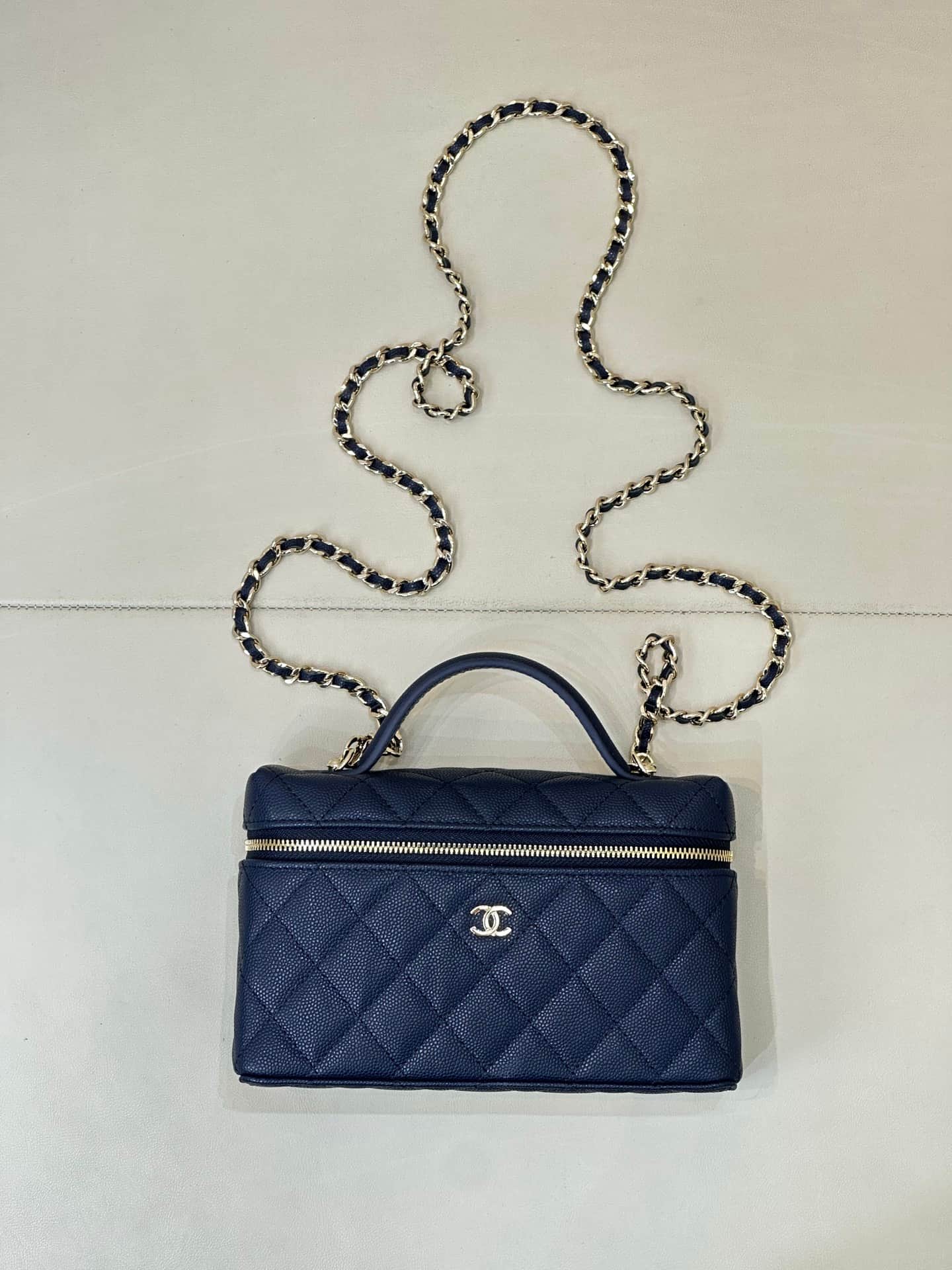 Chanel Classic Vanity with Chain Grained Calfskin & Gold-Tone Metal Dark Blue AP4385 TOP