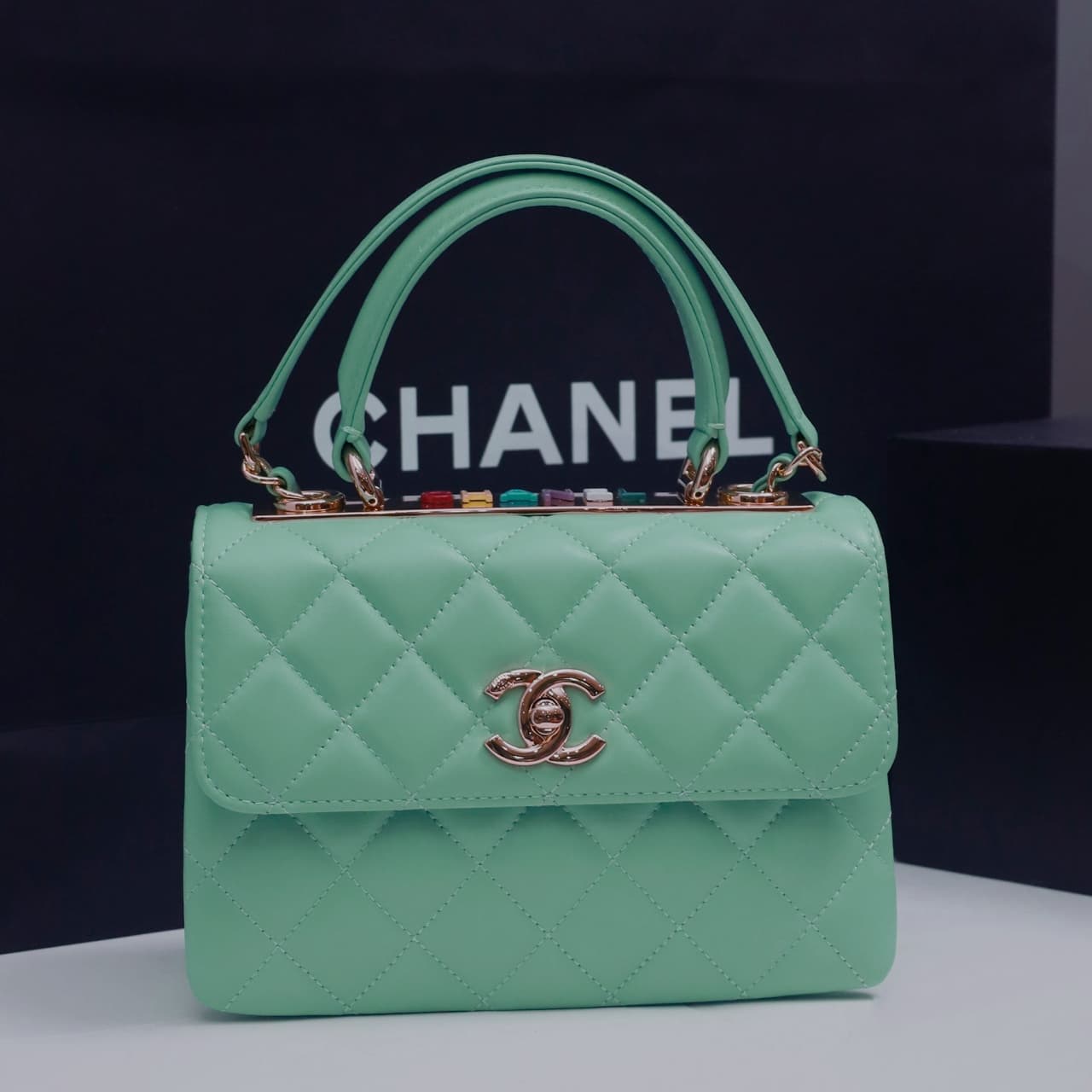 Chanel MINI FLAP BAG WITH TOP HANDLE AS4654 Lambskin &Gold-Tone Metal Green A