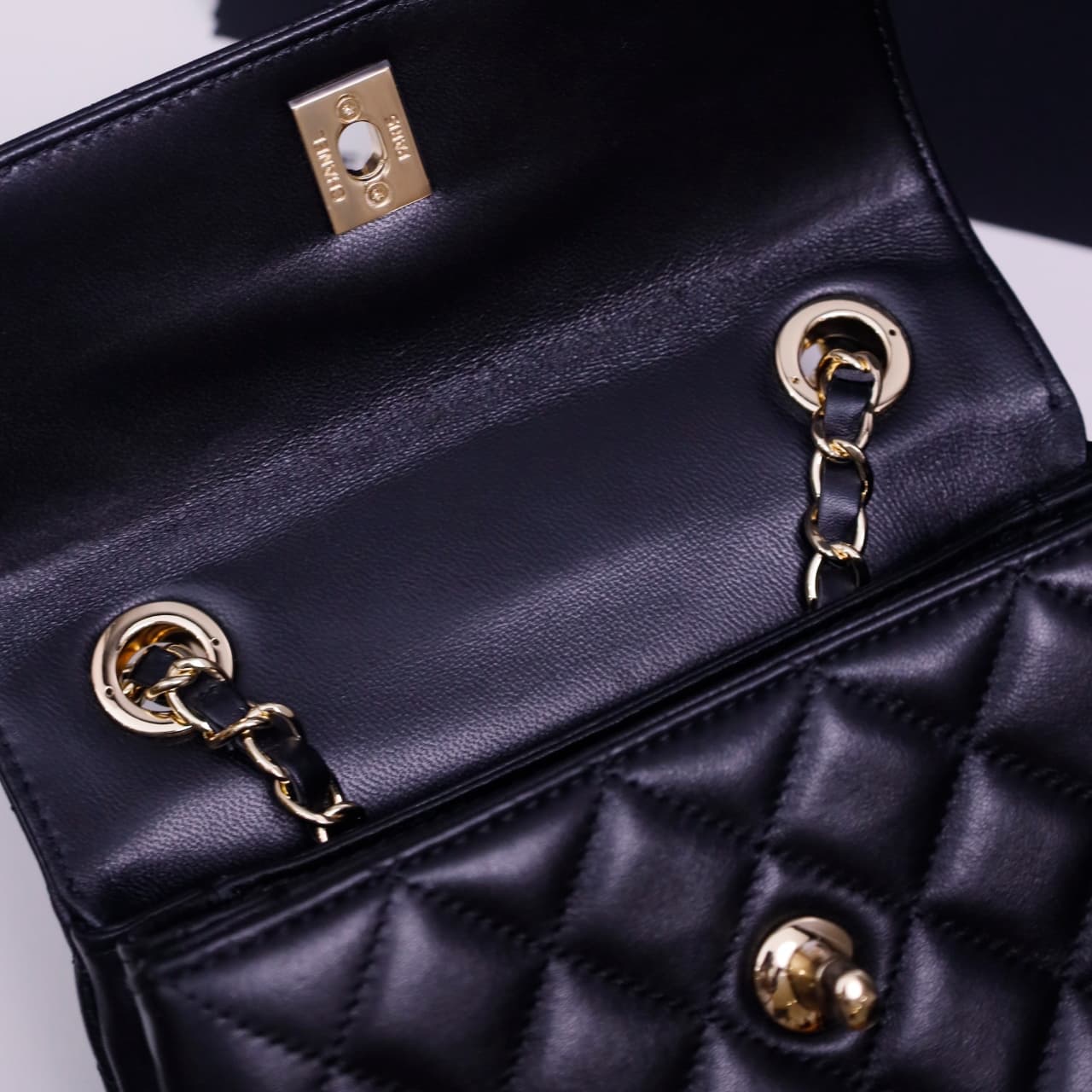 Chanel MINI FLAP BAG WITH TOP HANDLE AS4654 Lambskin &Gold-Tone Metal Black A