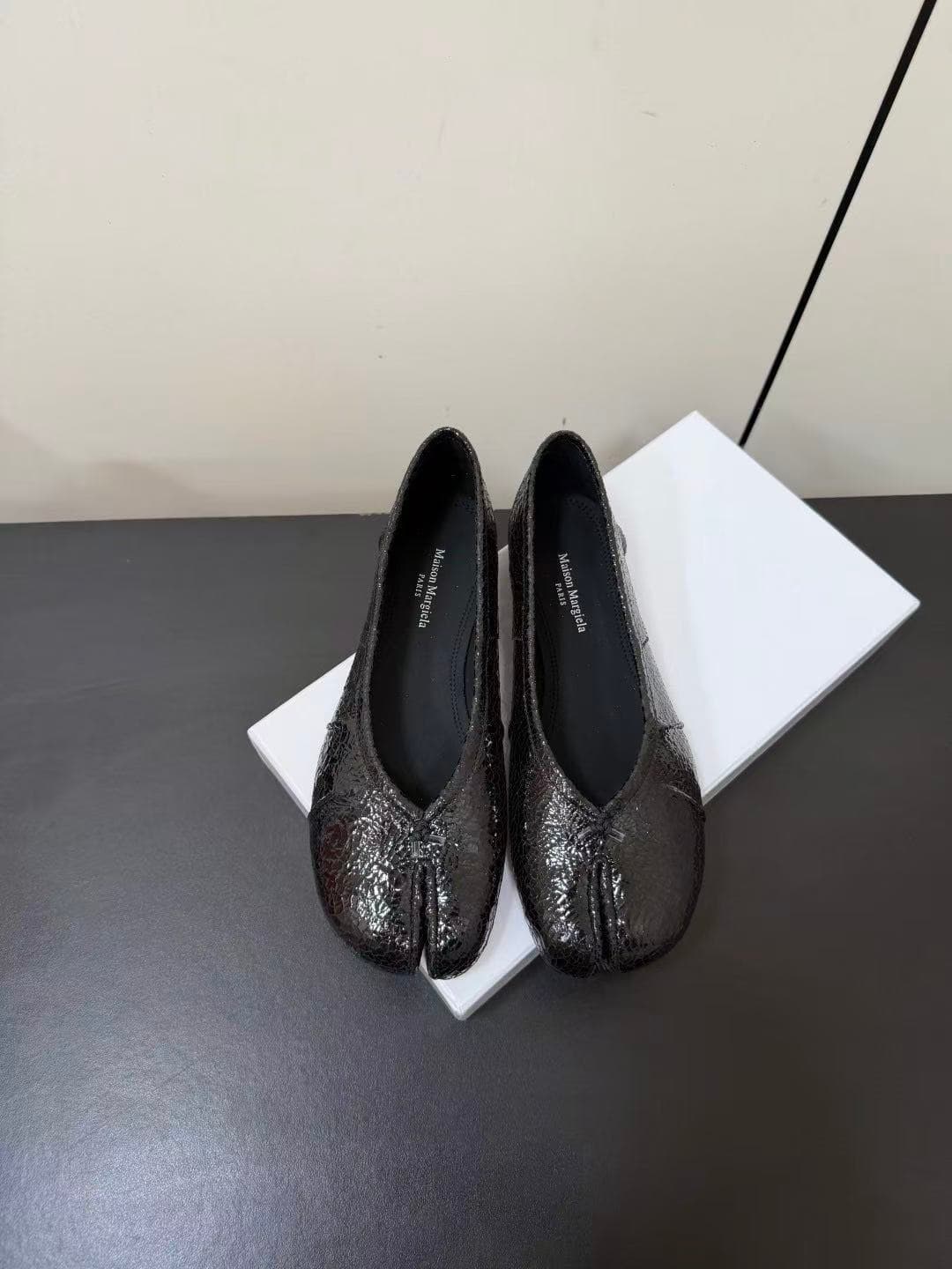 Maison Margiela Tabi Leather Ballerina Flats