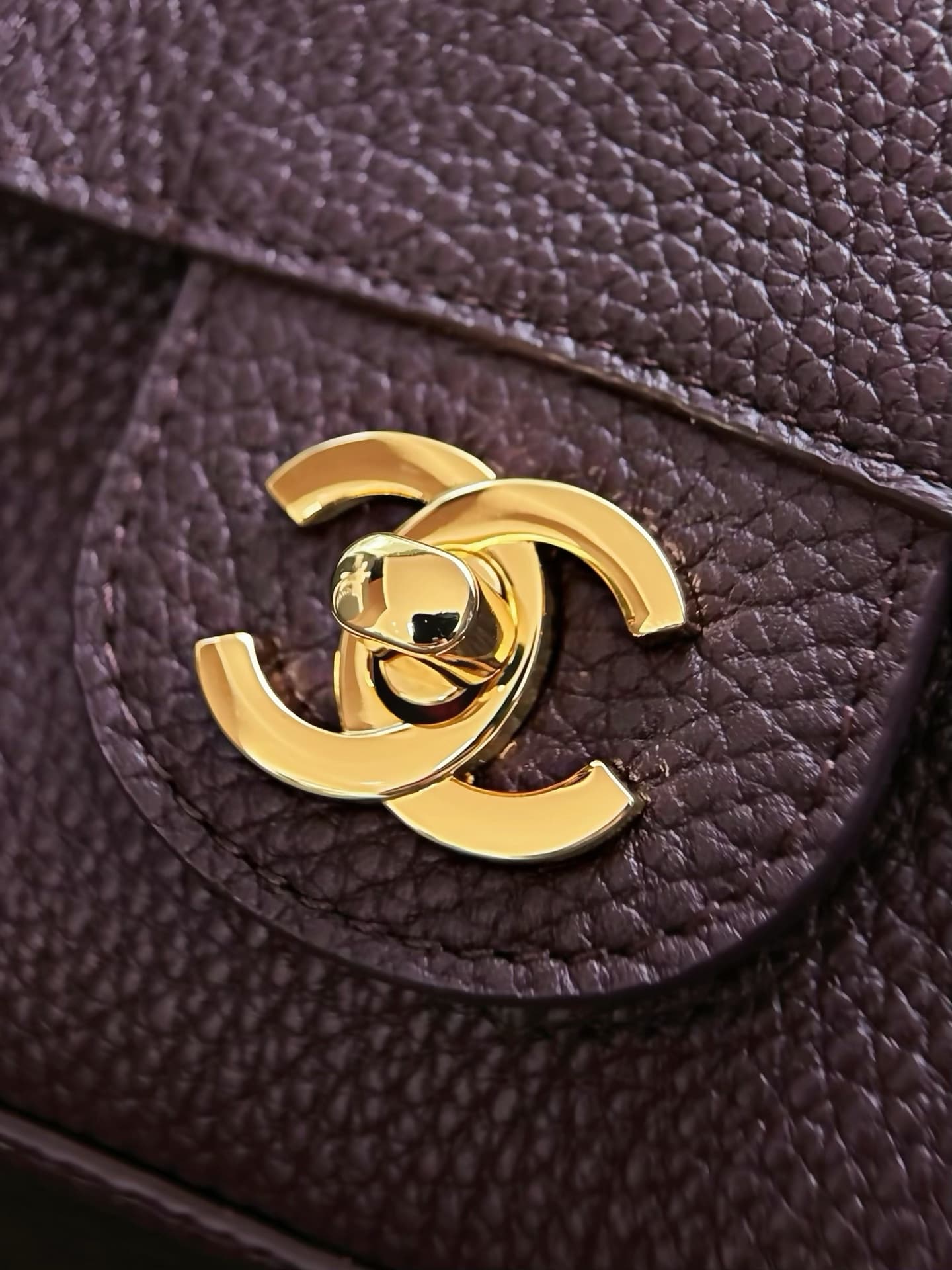 Chanel Maxi Flapbag Grained Calfskin & Gold-Tone Metal Dark Brown AS6231 A