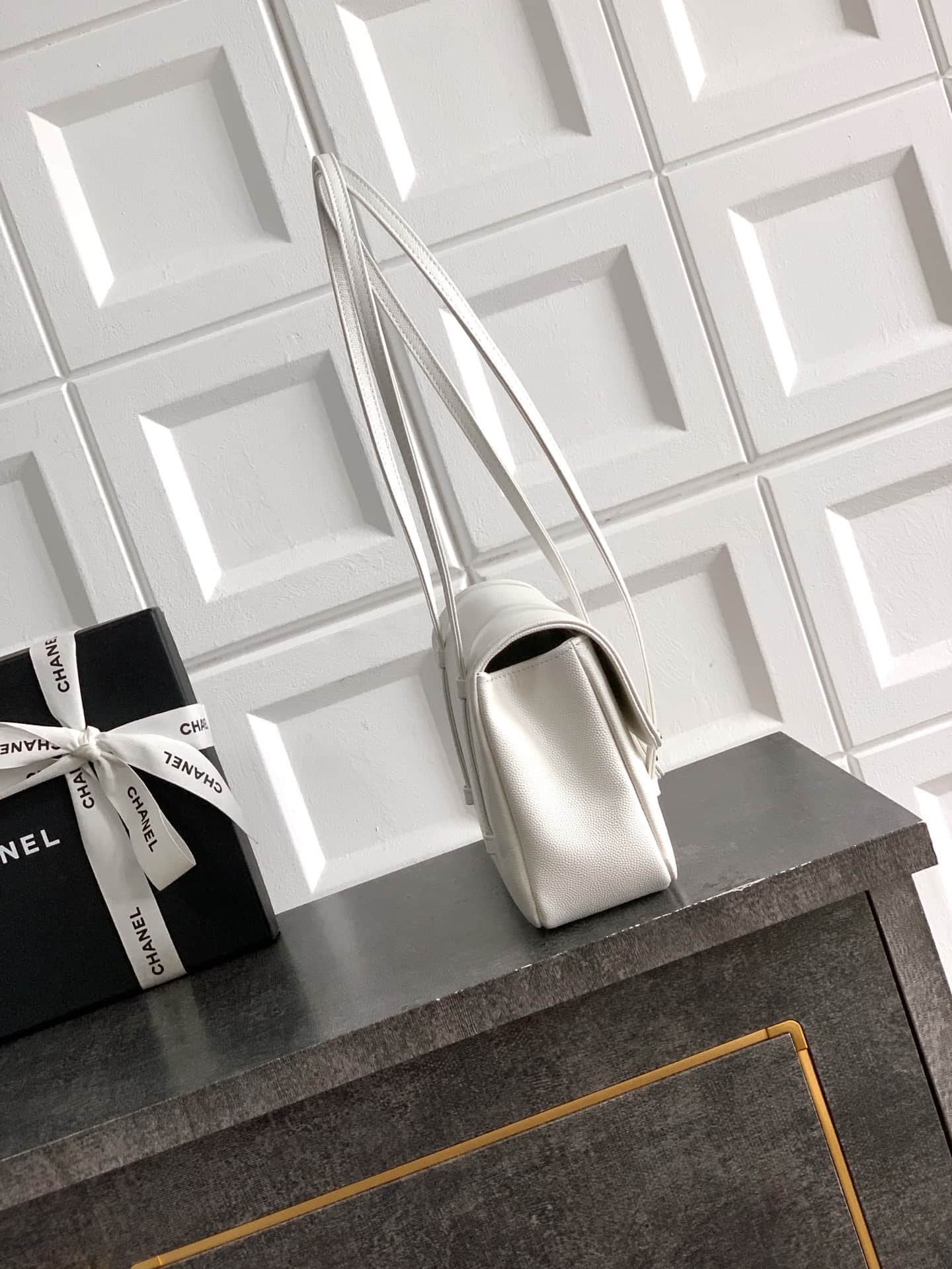 Chanel Clutch with Leather Strap Grained Shiny Calfskin & Gold-Tone Metal White  5809 High