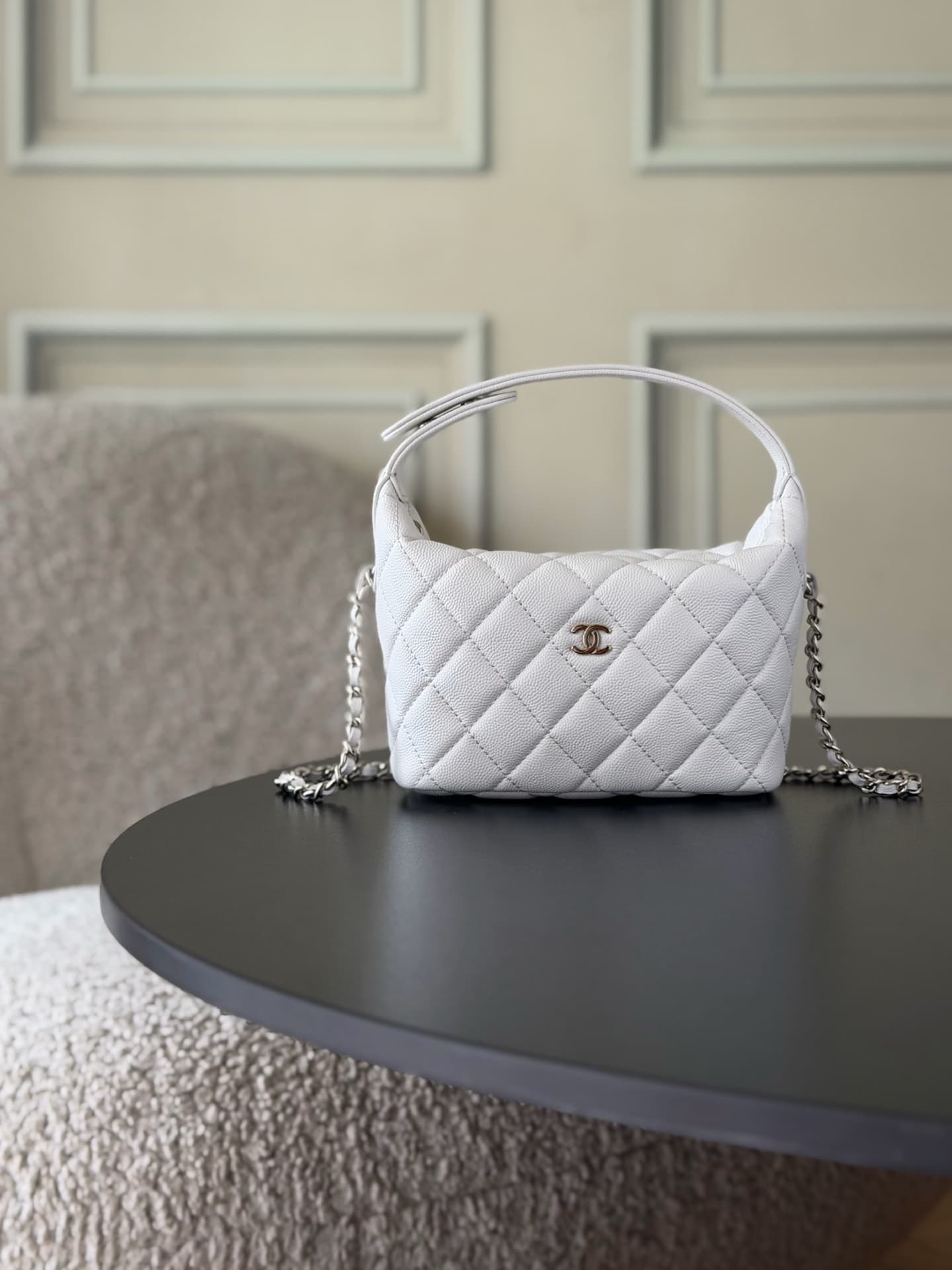 Chanel 25B hobo bag Caviar Calfskin& Gold-Tone Metal AP3387 White A