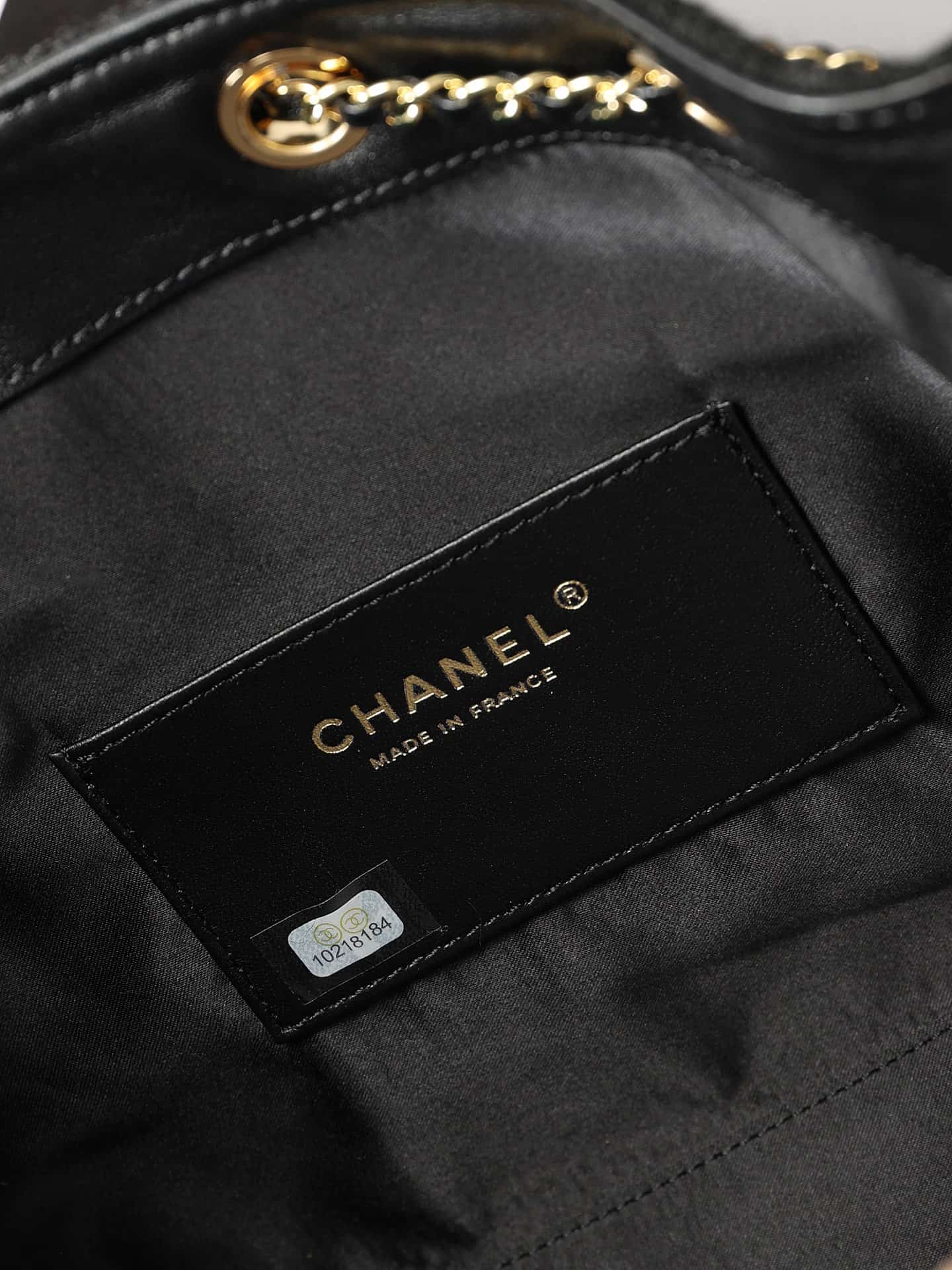 Chanel 25 Small Hobo handbag AS5293 Felt & Gold-Tone Metal Black A