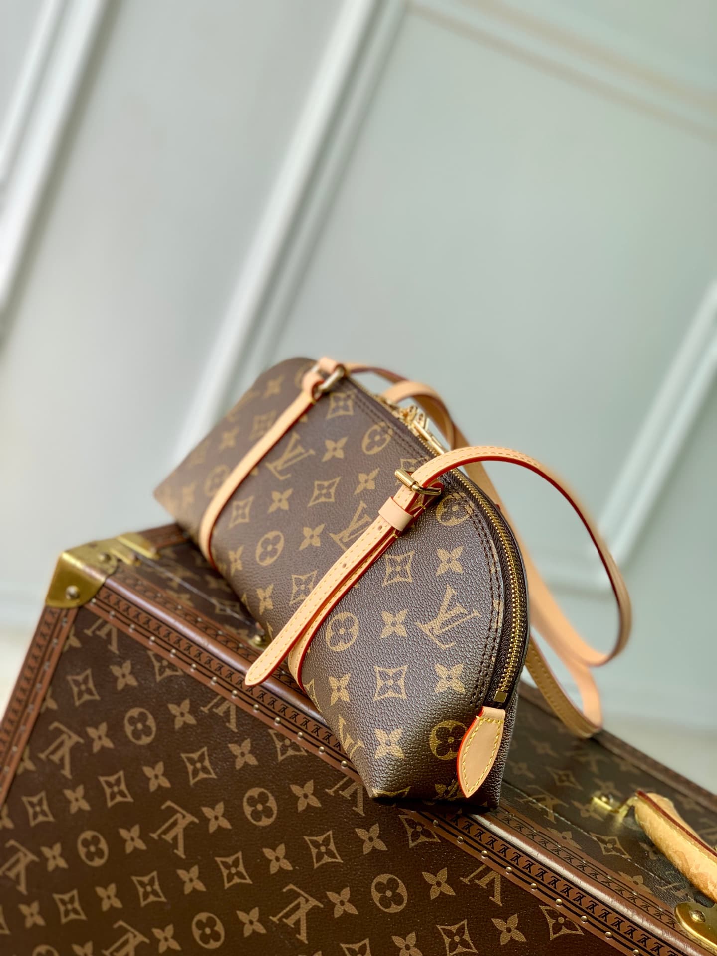 Louis Vuitton Squire East West bag Monogram M28953 High