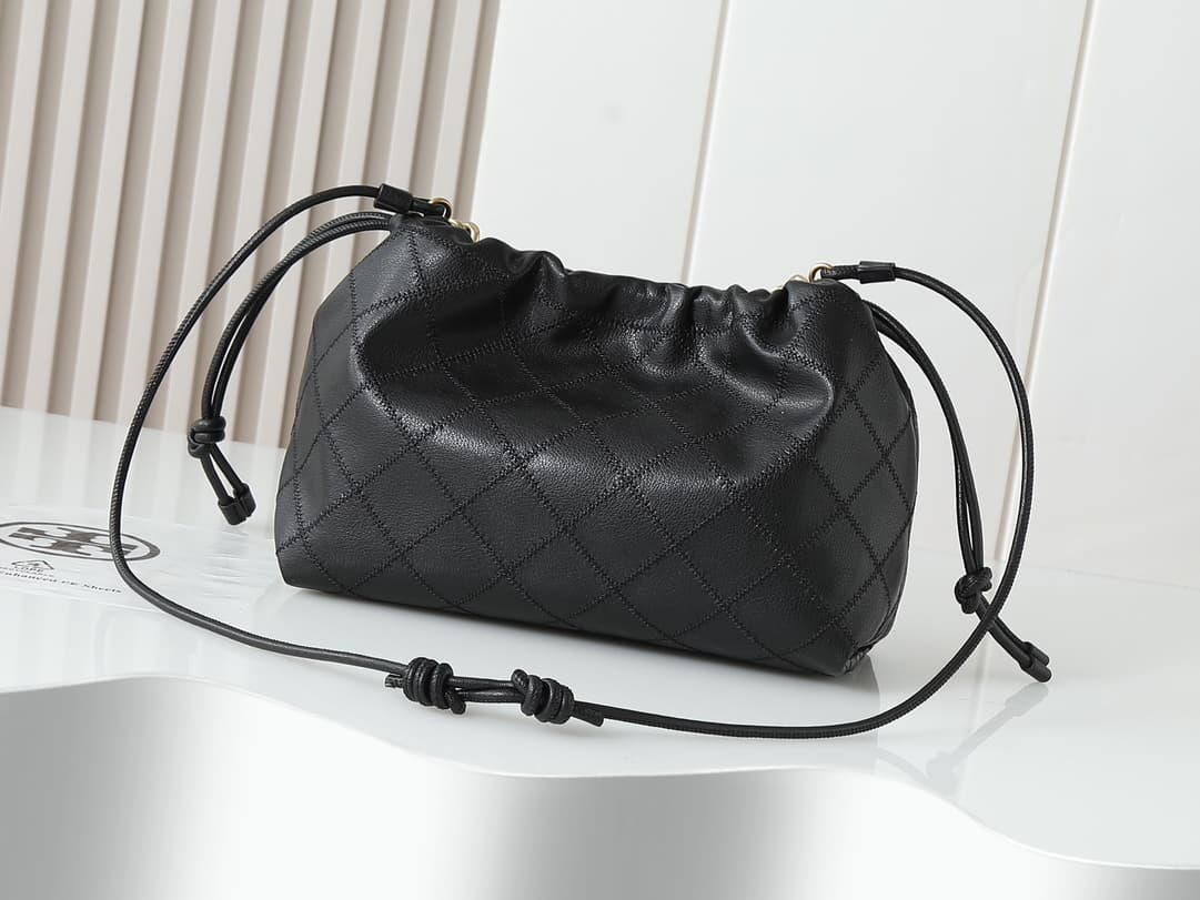 Tory Burch Large Willa Quilted Smooth Leather E/W Drawstring Bag in black high