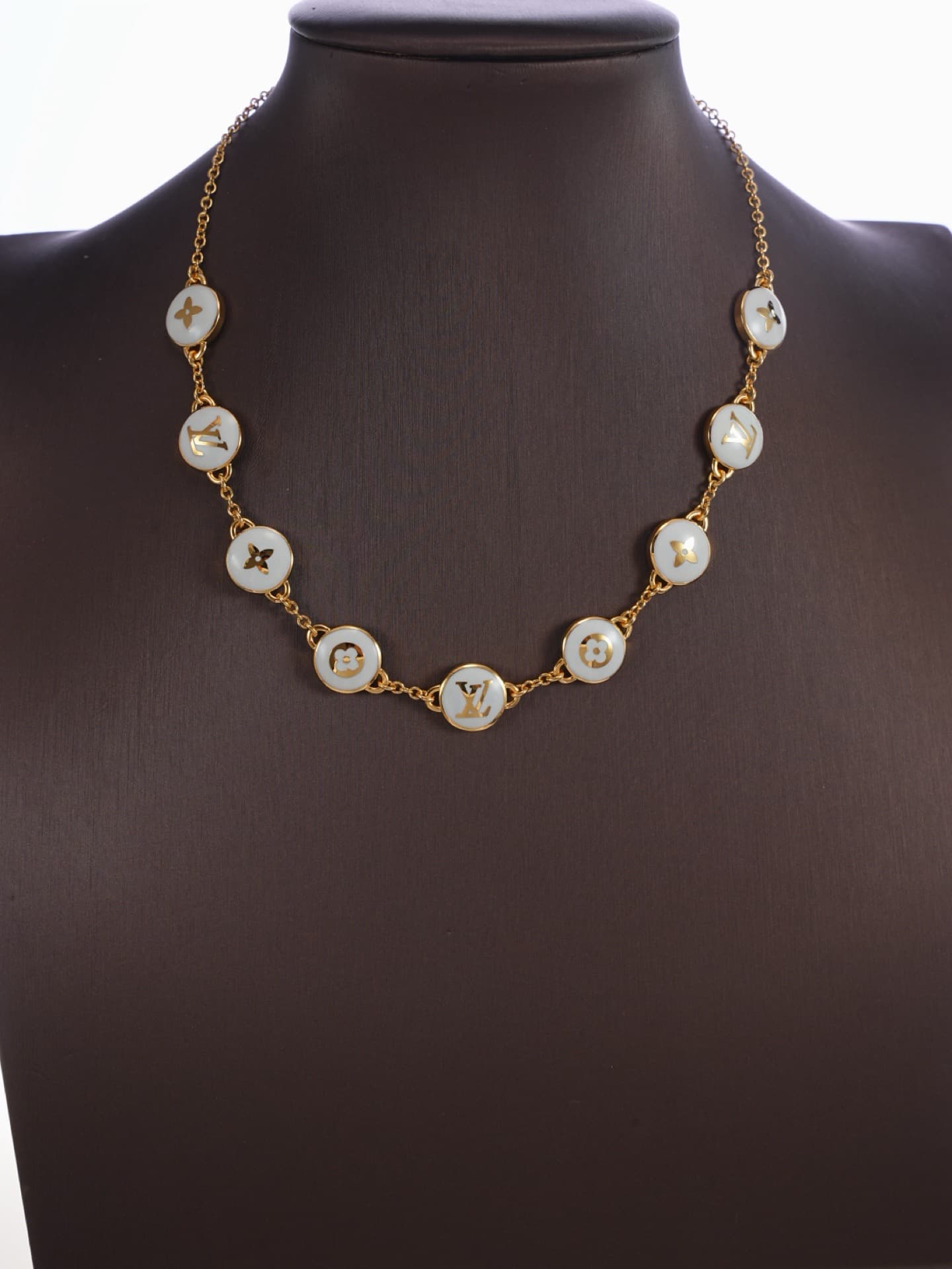 Louis Vuitton Pearly Confetti Necklace High