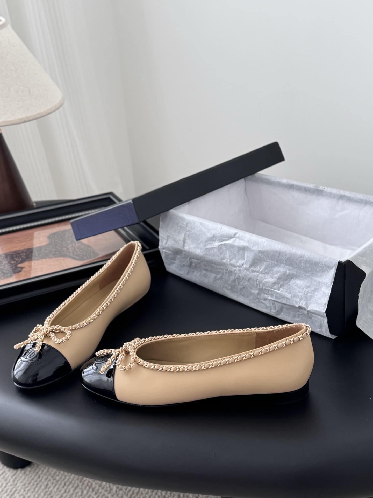 Chanel Ballet flats shoes Low Women
