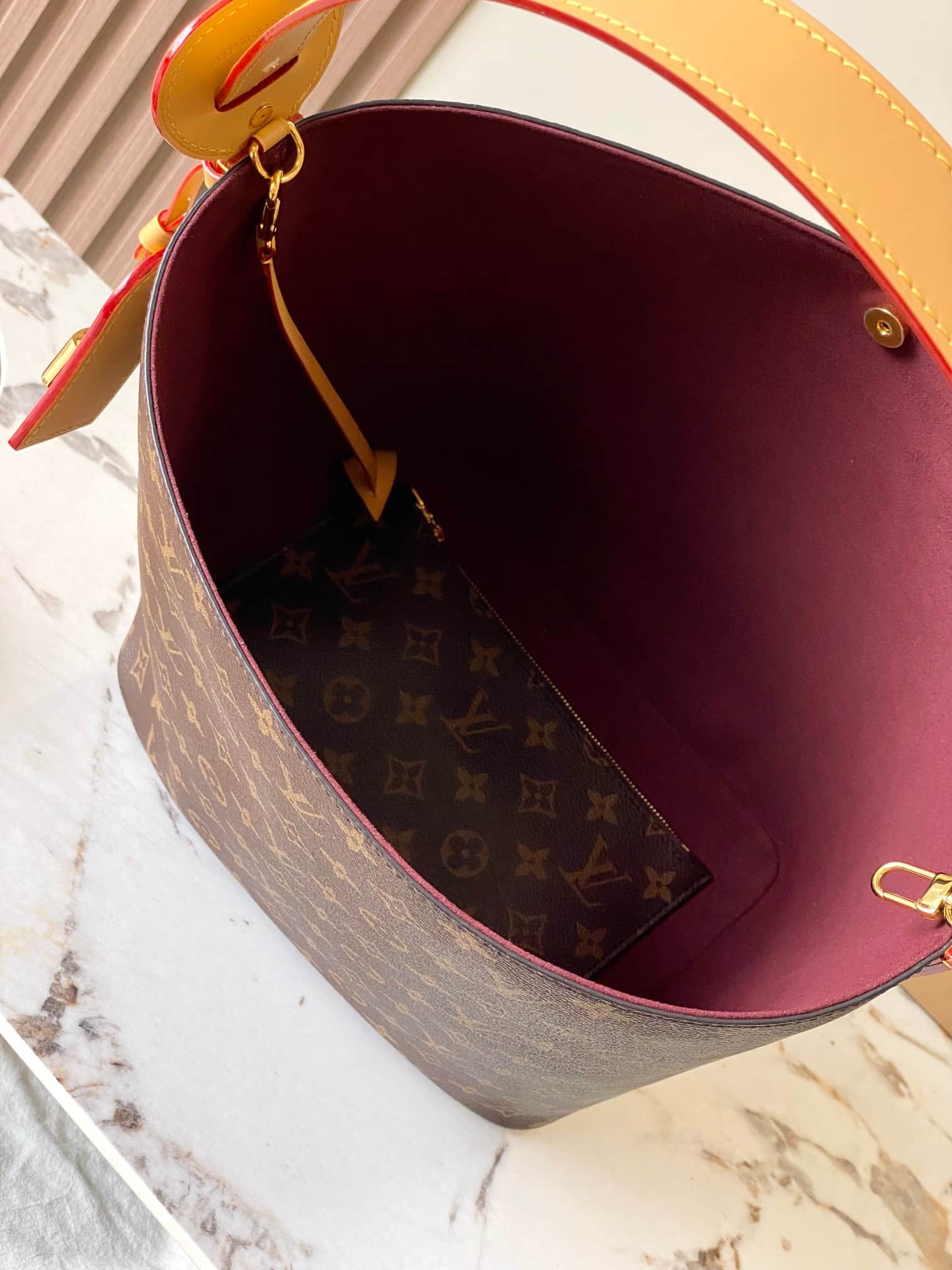 Louis Vuitton All In GM Monogram coated canvas M12926 Top
