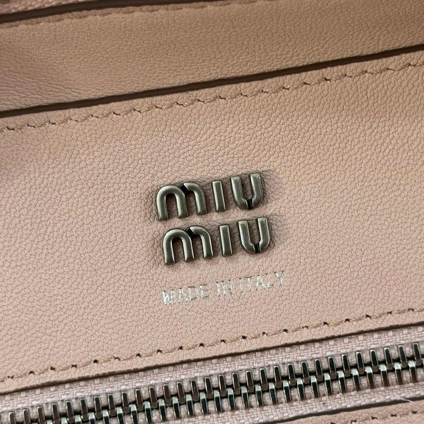 Miu Miu Vivant nappa leather bag Power Pink 5BB200  TOP