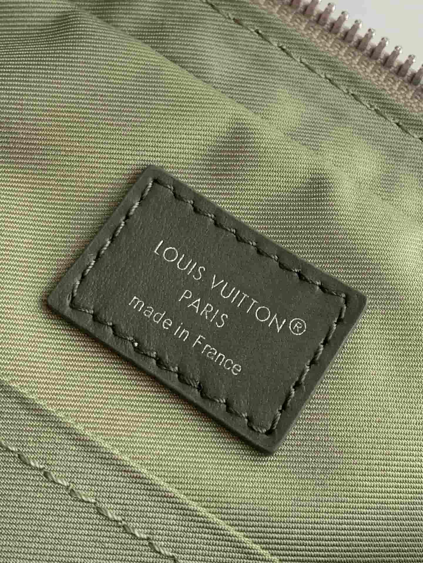 Louis Vuitton Trio Messenger Khaki Green Monogram Eclipse coated canvas M28628 High