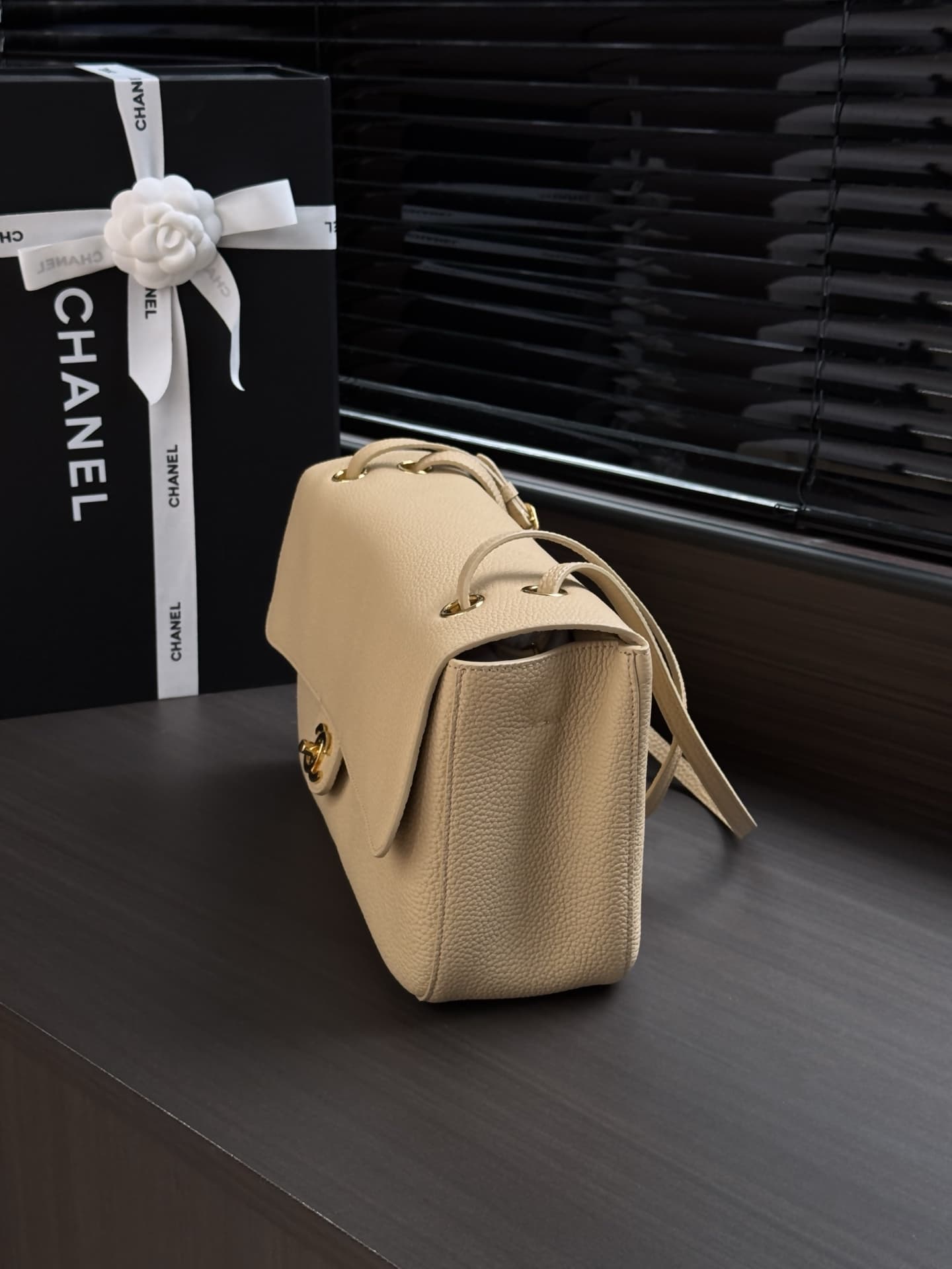 Chanel Maxi Flapbag Grained Calfskin & Gold-Tone Metal Beige AS6231 A