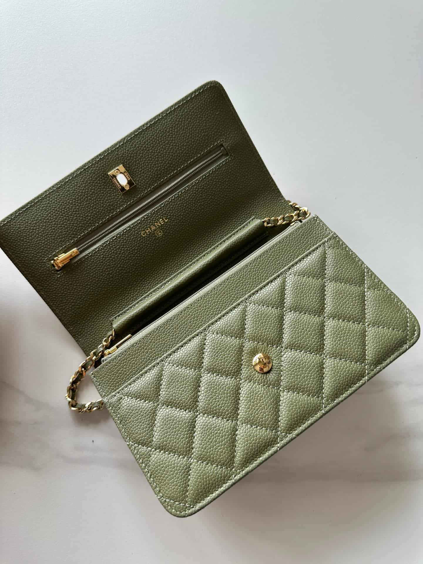 Chanel Classic Wallet on Chain Grained Shiny Calfskin & Gold-Tone Metal AP4241 Dark Green High