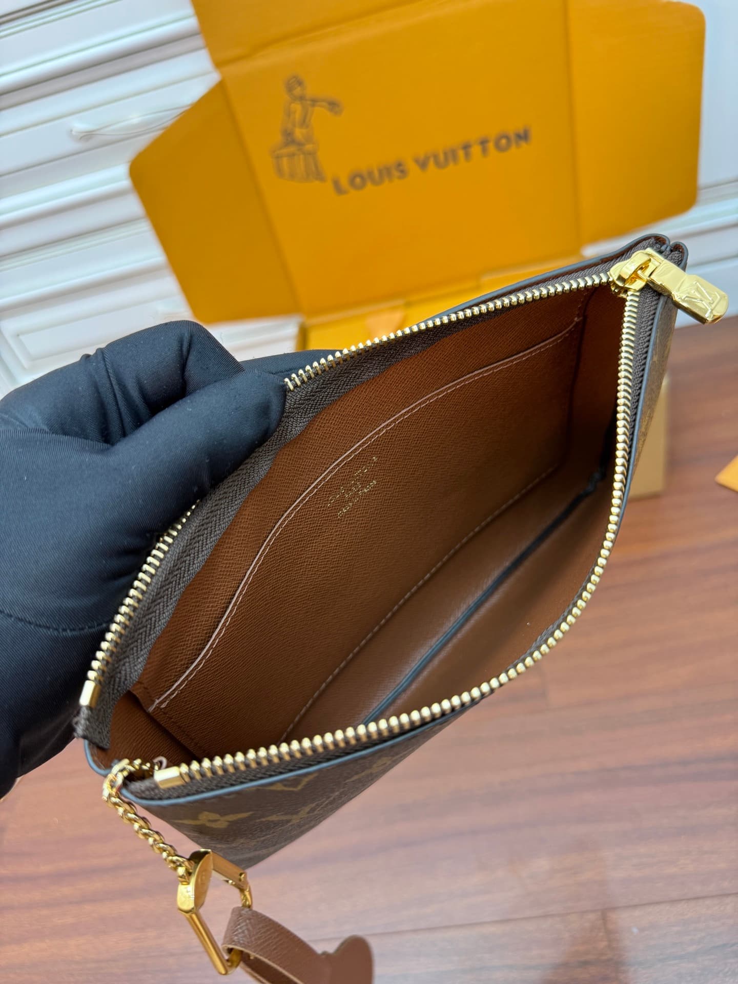 Louis Vuitton Key Pouch M Monogram Coated canvas M13560 TOP