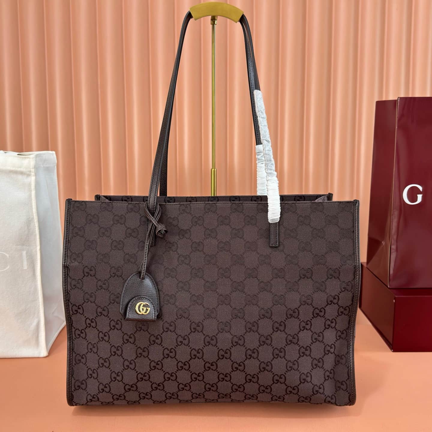 Gucci Londra large tote bag Coffee-colored GG canvas 875056 High