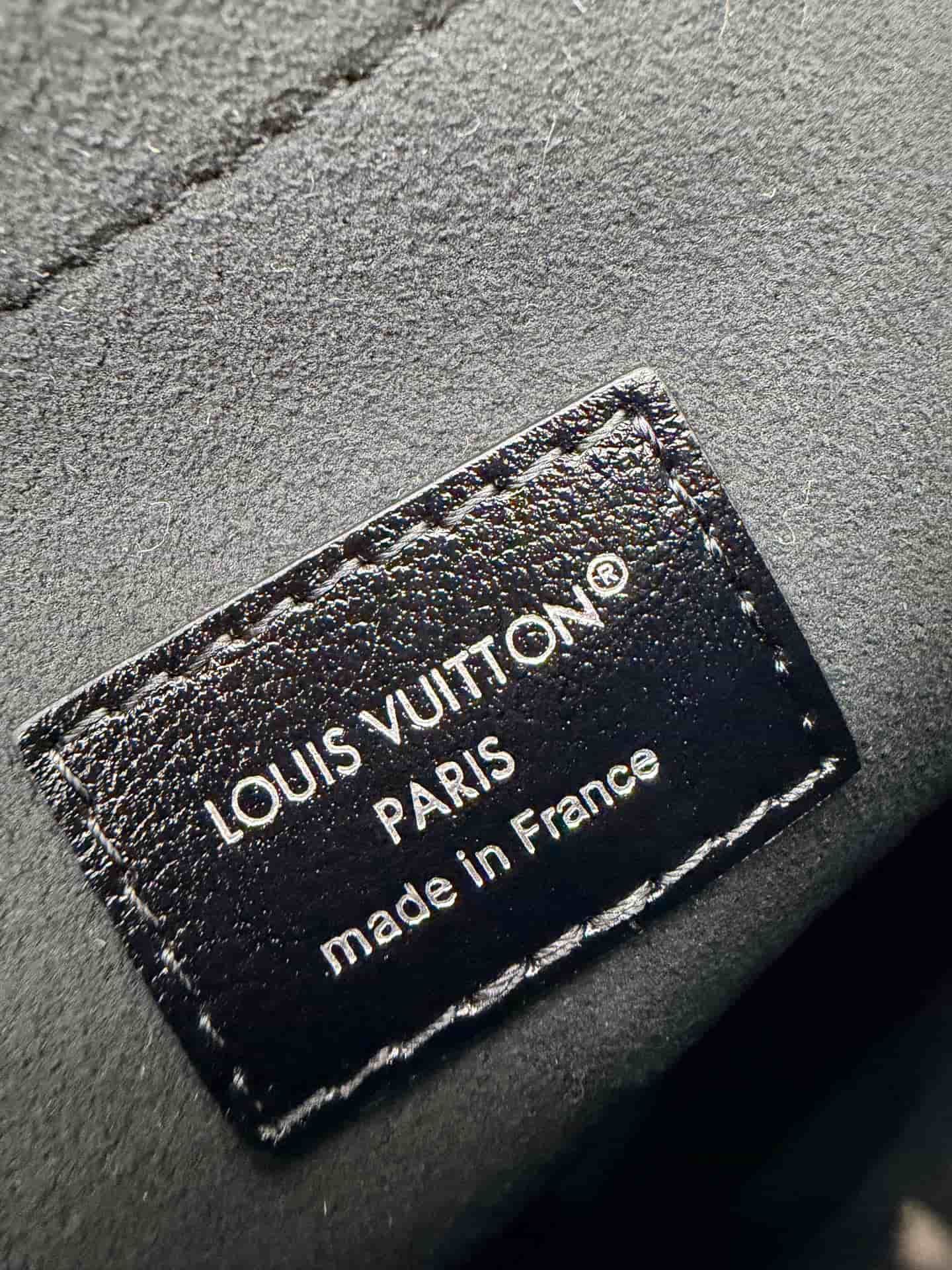 Louis Vuitton CarryAll East West LV Vibe Black M28160 TOP