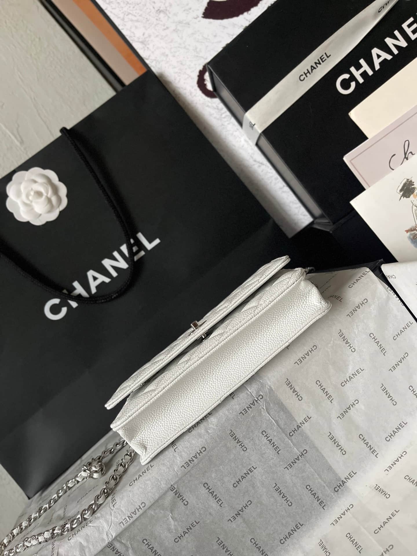 Chanel Classic Wallet on Chain Grained Shiny Calfskin & Silver-Tone Metal AP4241 White A