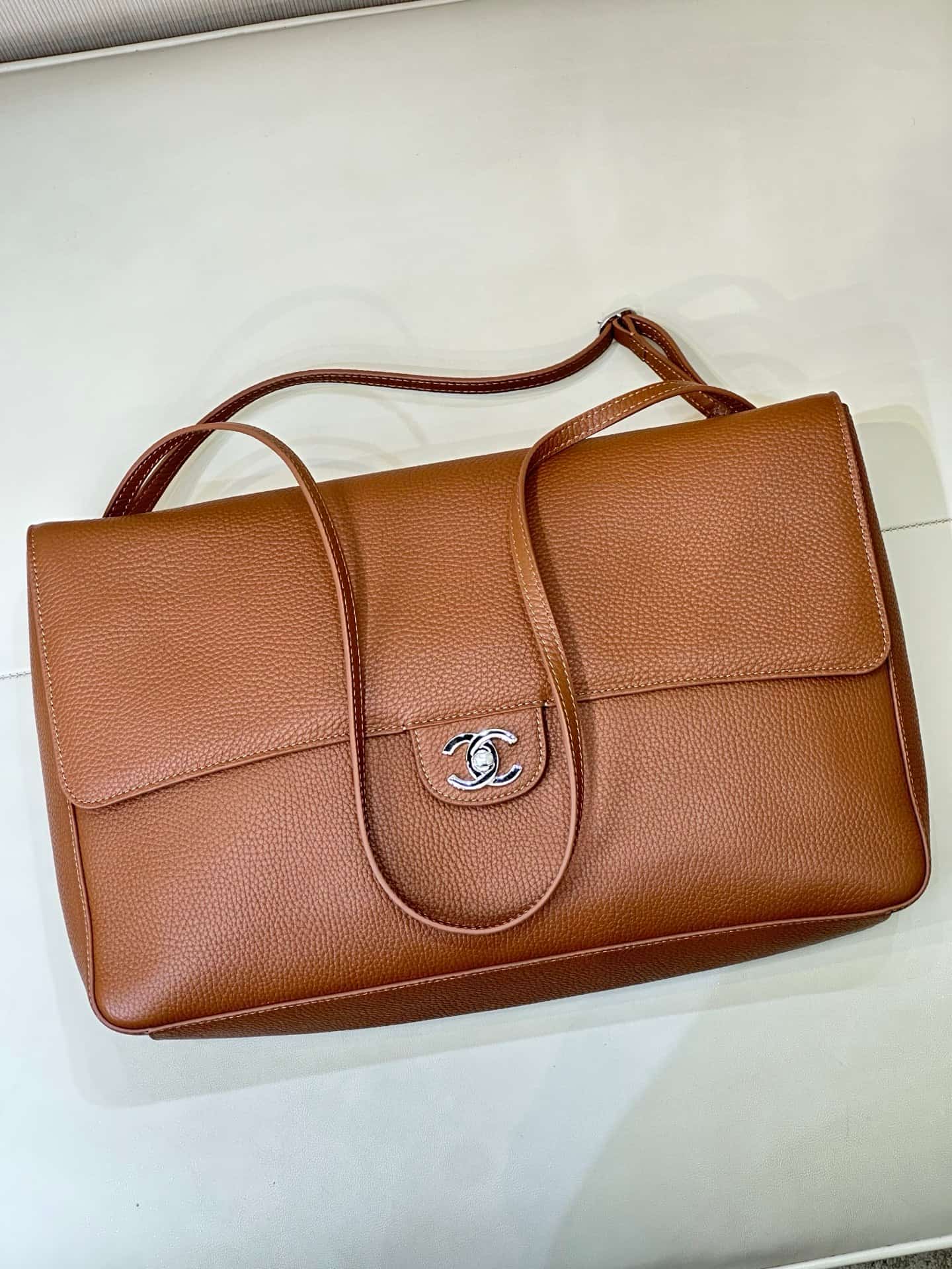Chanel Maxi Flapbag Grained Calfskin & Silver Metal Caramel AS6233 TOP