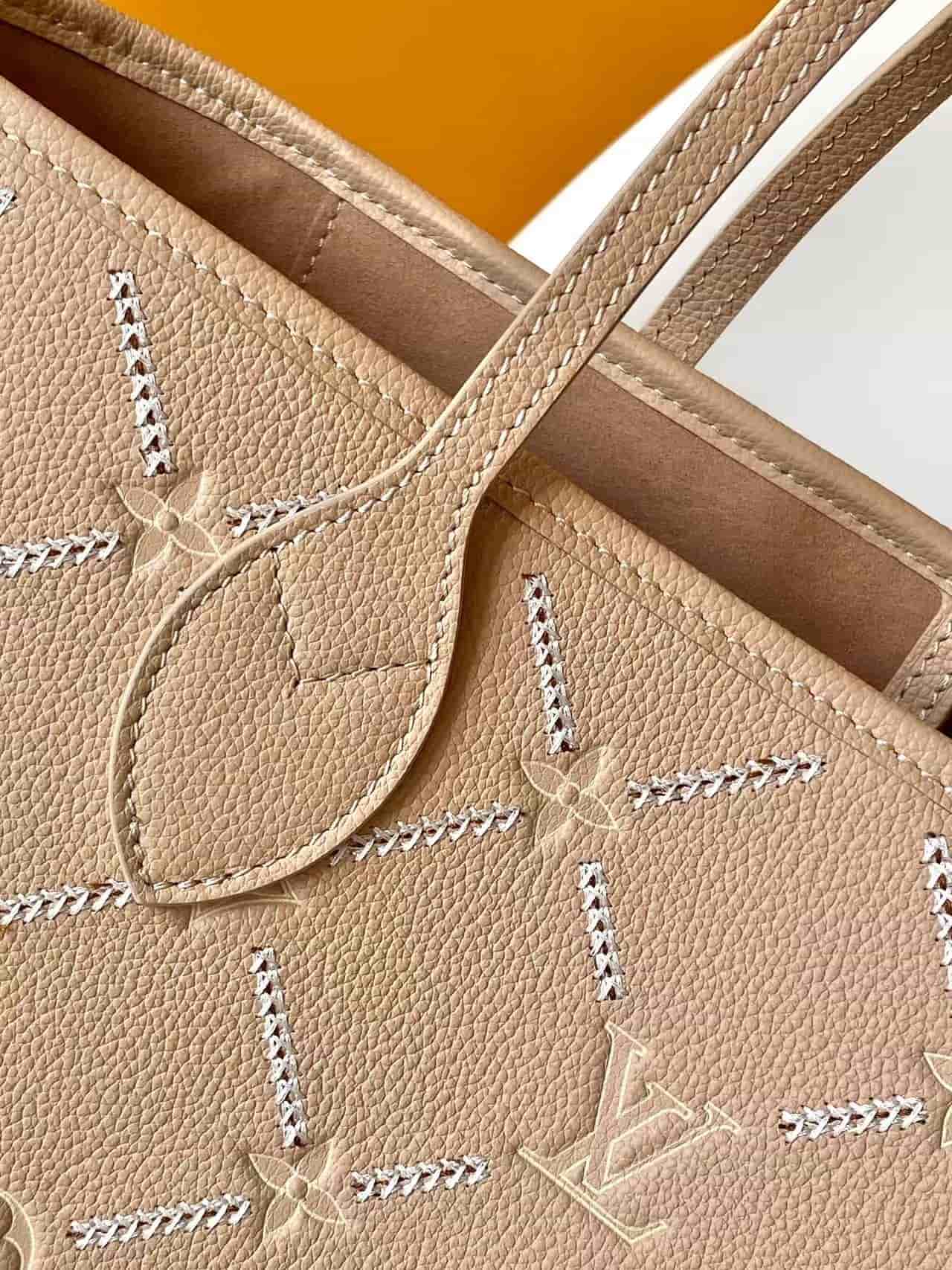 Louis Vuitton Neverfull MM Hazelnut Couture Cowhide leather M29486 High