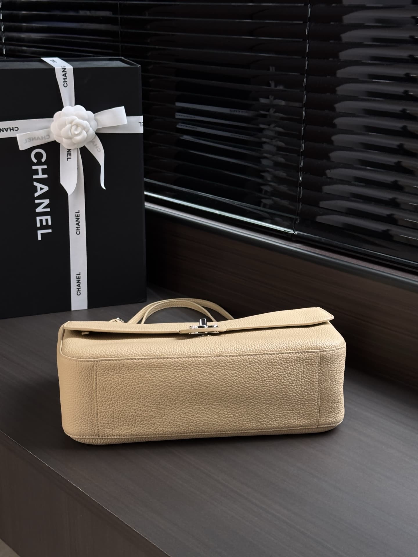 Chanel Maxi Flapbag Grained Calfskin & Silver-Tone Metal Beige AS6231 A
