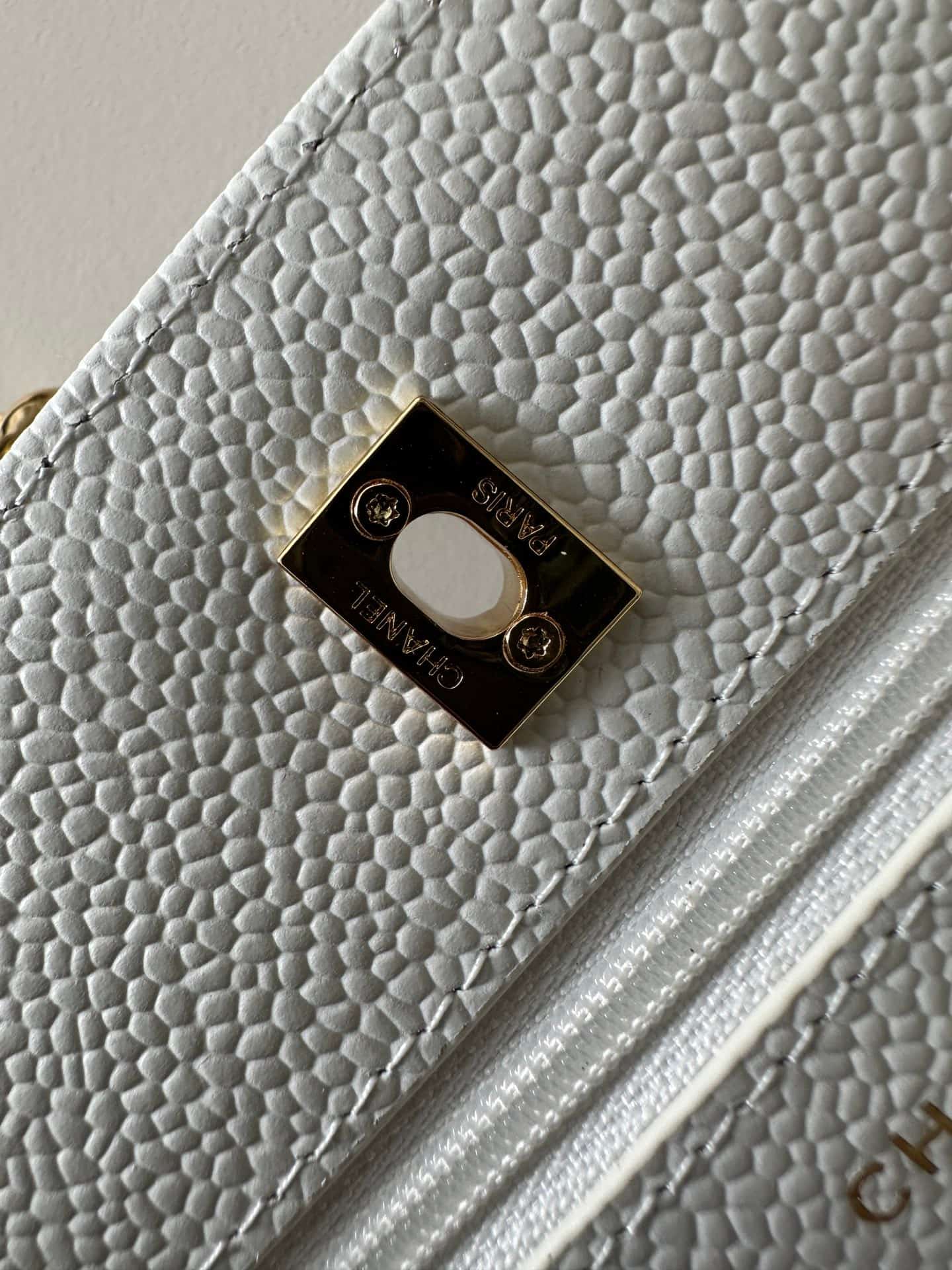 Chanel Classic Wallet on Chain Grained Shiny Calfskin & Gold-Tone Metal AP4241 White High