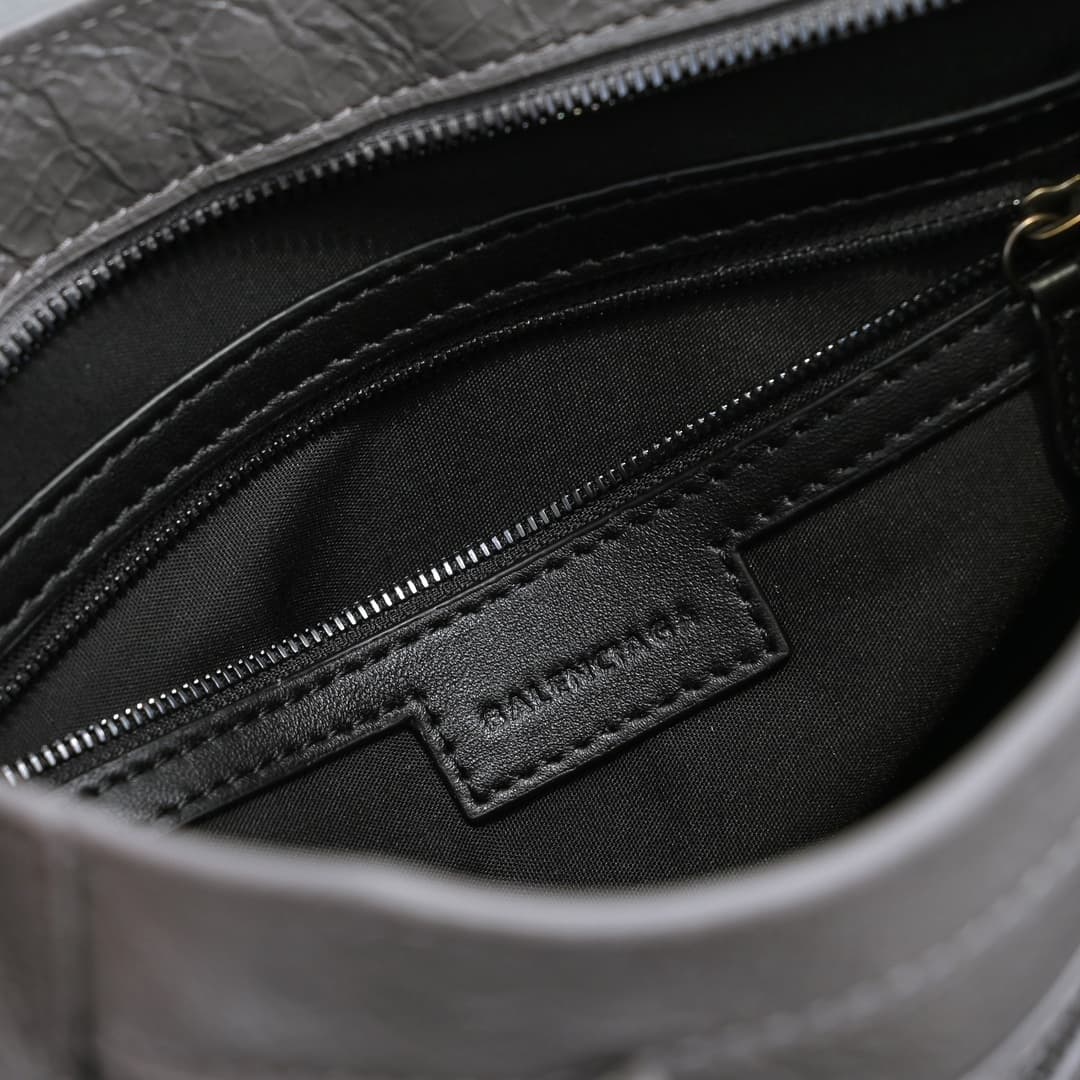 WOMEN'S LE CITY SMALL BAG Lambskin & Black Metal High