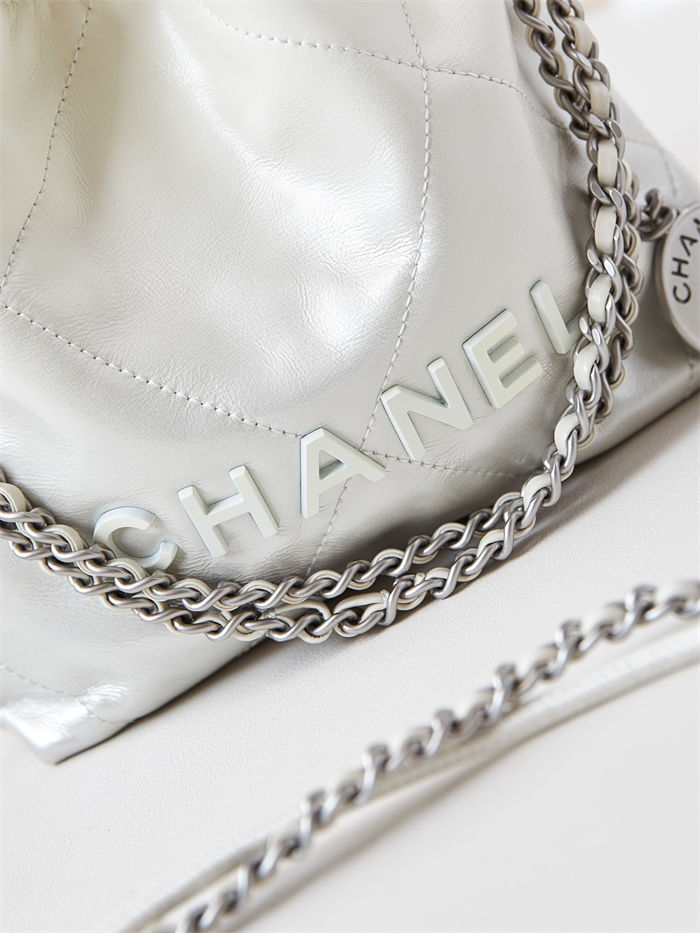 Chanel 22 MINI HANDBAG Patent Gradient Calfskin & Lacquered Metal Silver-White AS3980 A