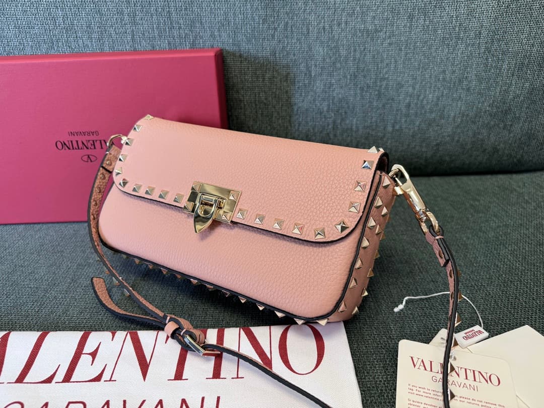 Valentino Garavani Small Rockstud Shoulder Bag Pink High