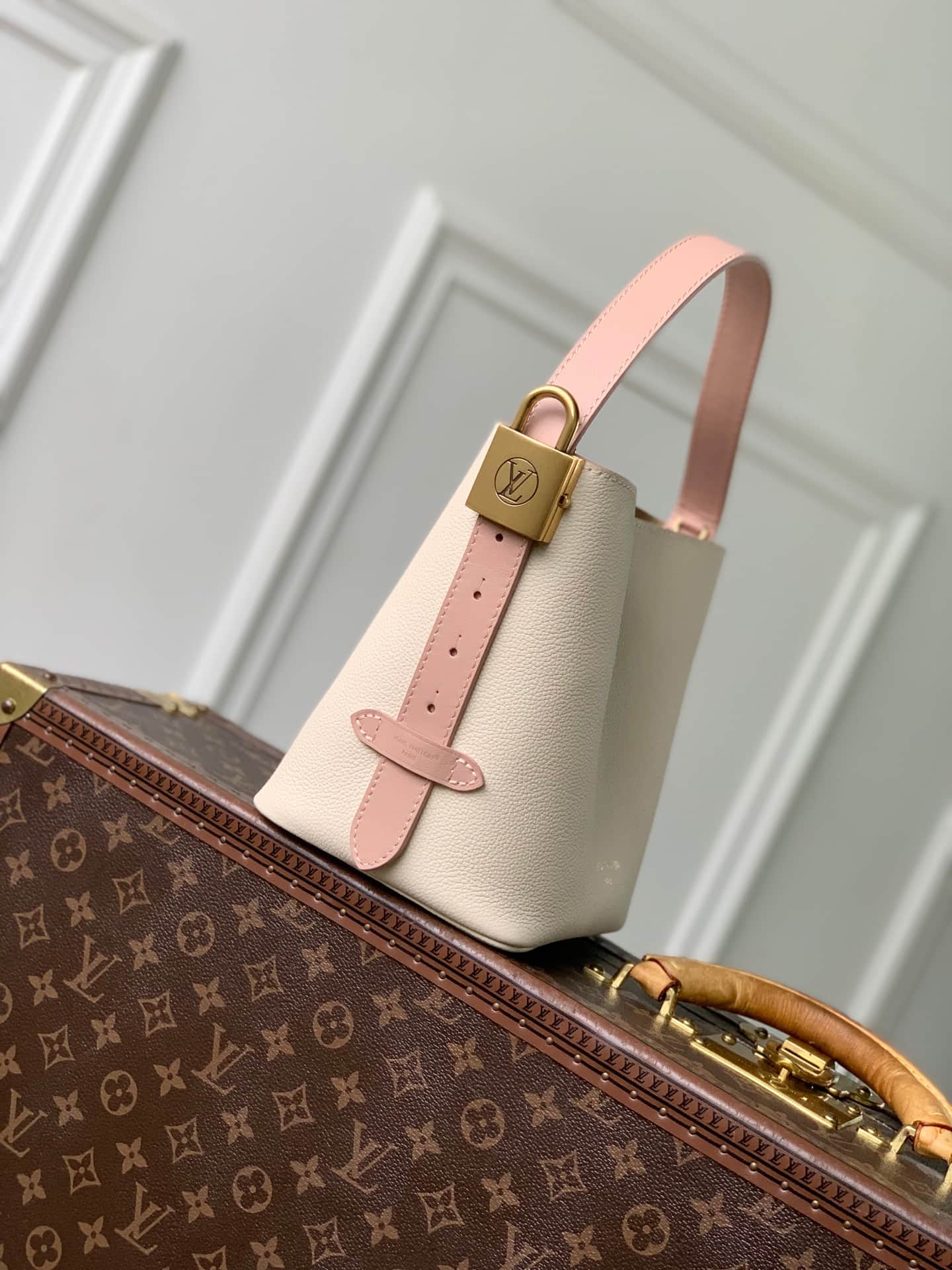 Louis Vuitton Low Key All In BB Bicolor Quartz Hazelnut Calfskin leather M29112 High