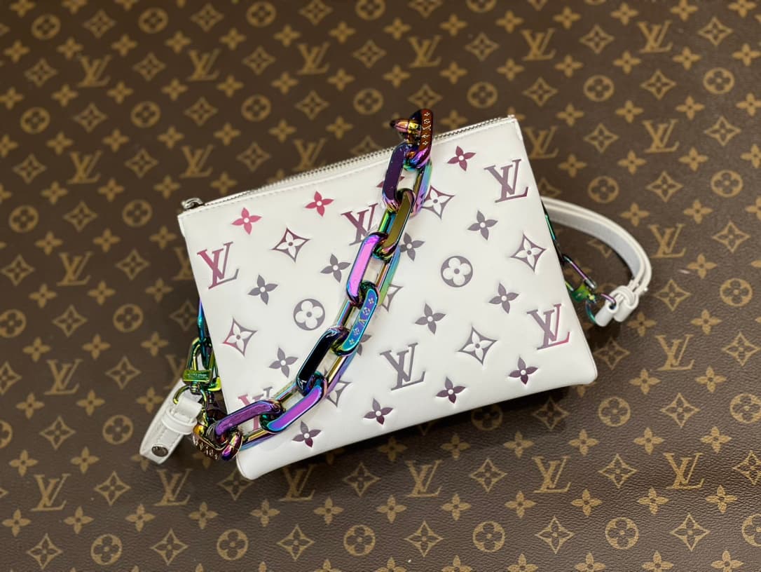 Louis Vuitton Coussin BB handbag in white puffy lambskin M23617 High