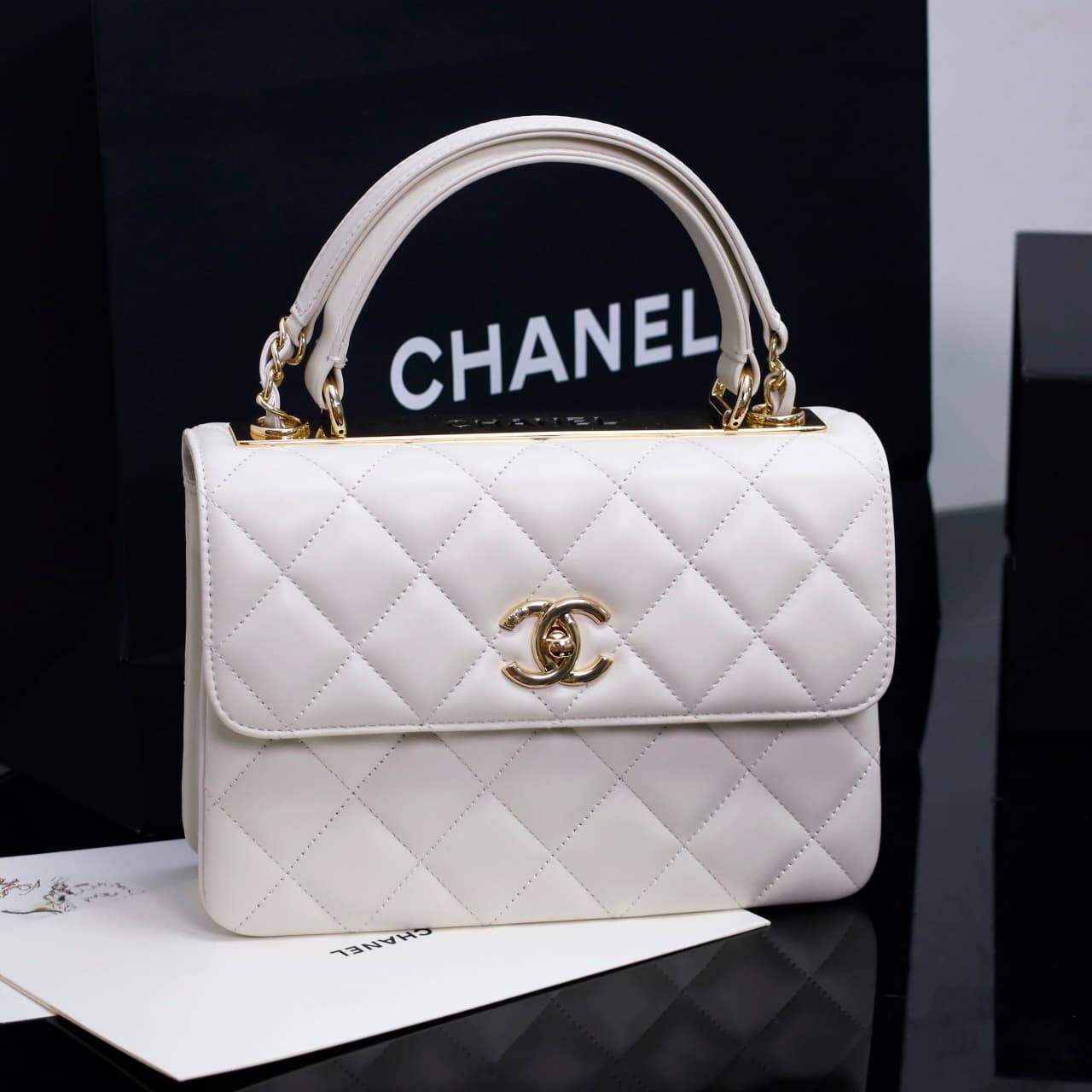 SMALL FLAP BAG WITH TOP HANDLE Lambskin Gold Metal White A