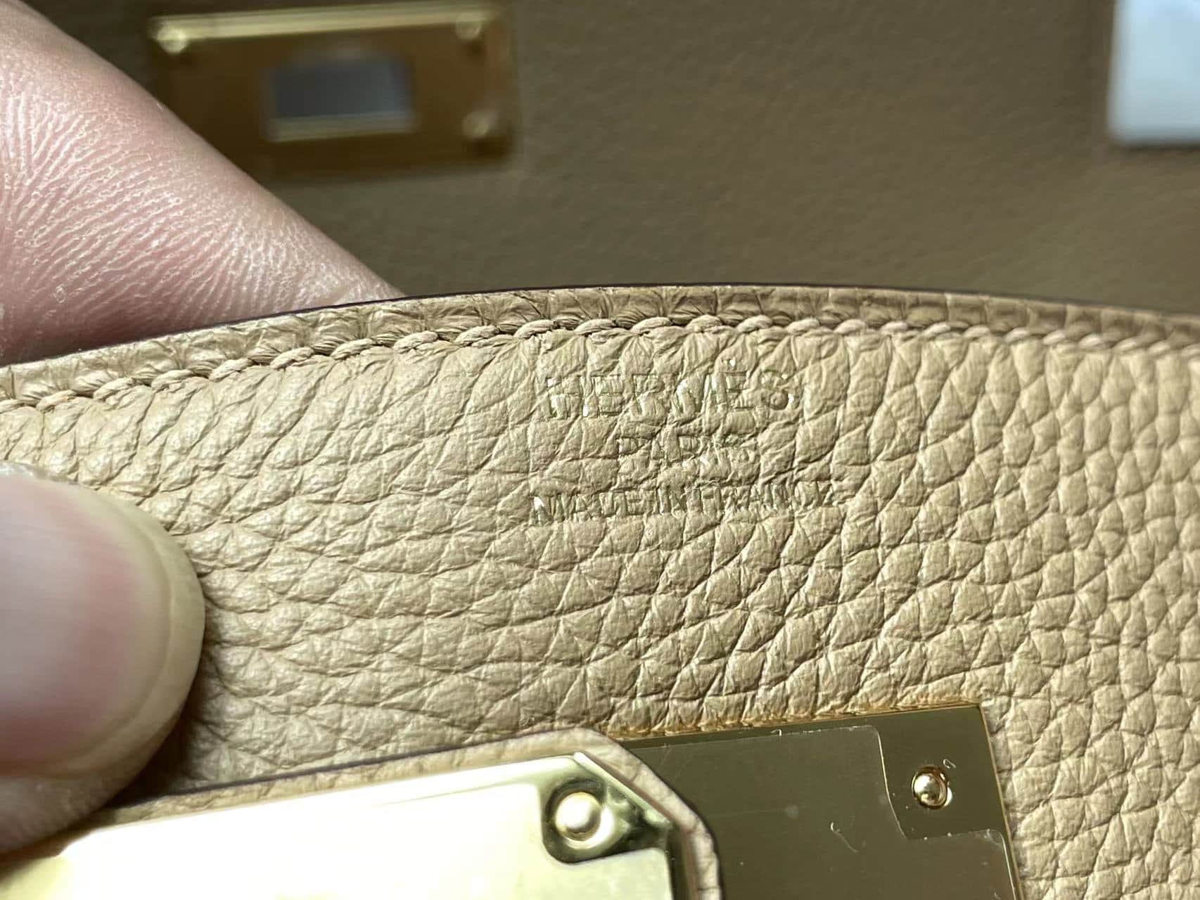 Hermes Kelly Messenger 25cm Taurillon Clemence Leather In Biscuit WAX