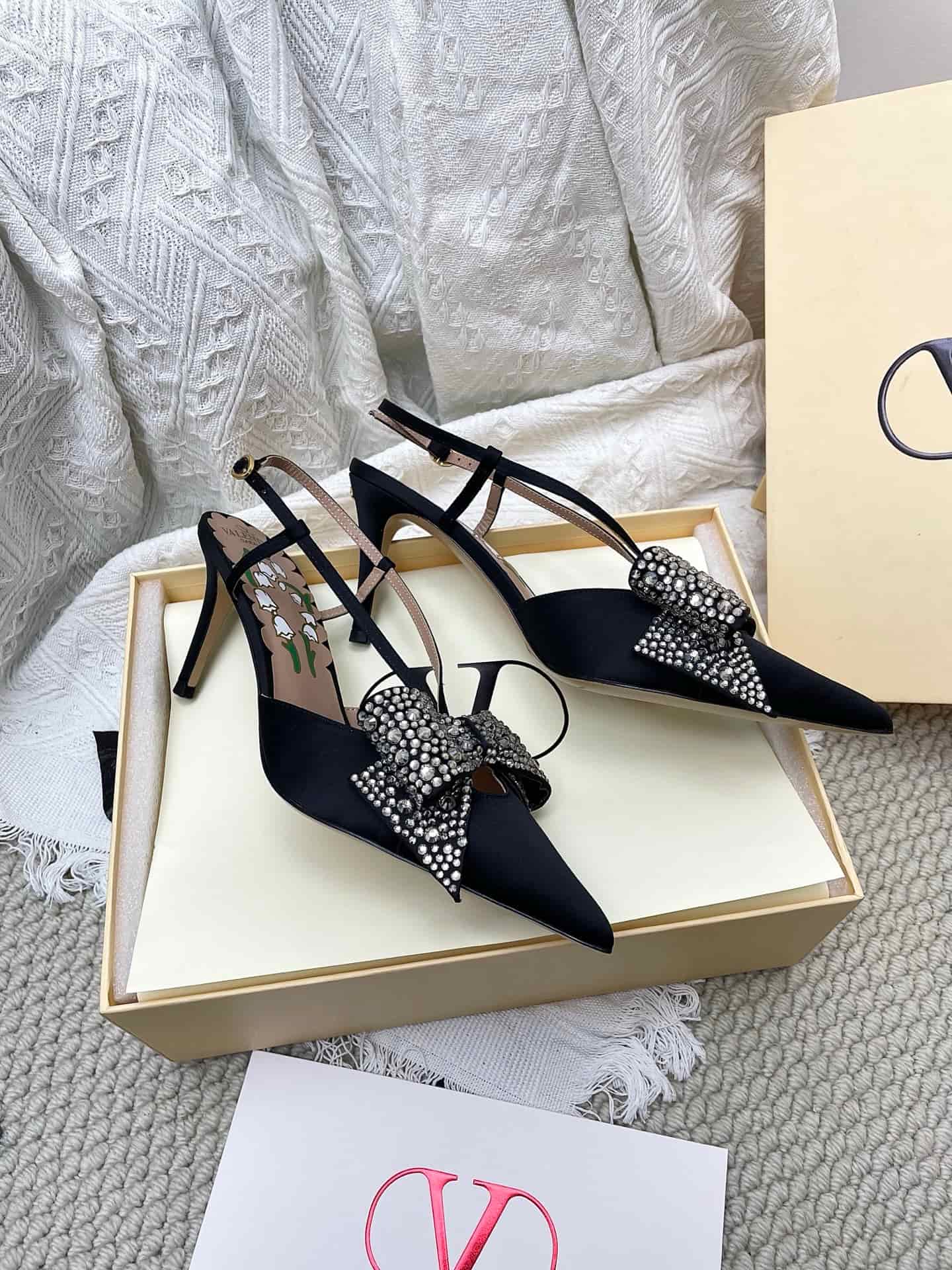 Valentino Garavani Bowow Slingback Pump Shoes Women