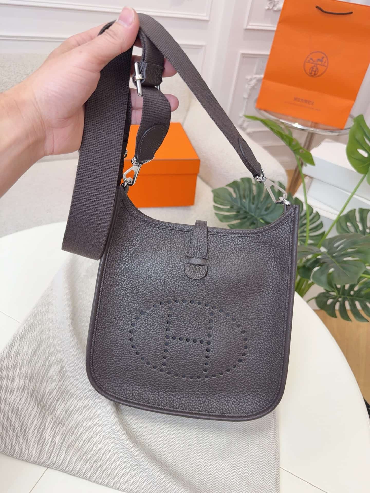 Hermes Evelyne Mini 23 Bag Calfskin In Ebony WAX High