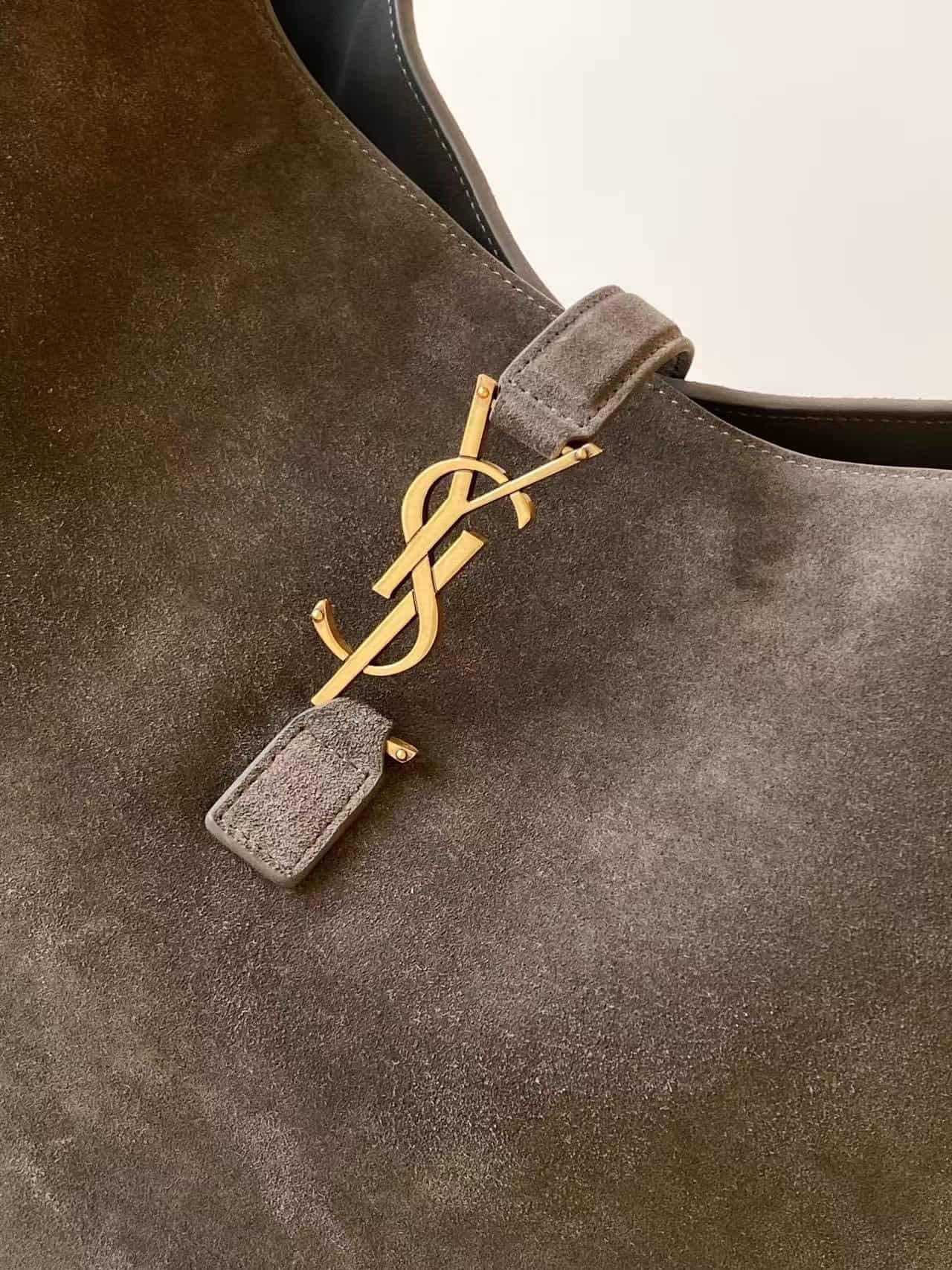 Saint Laurent Le 5 À 7 Bea Tote Bag LIGHT MUSK High