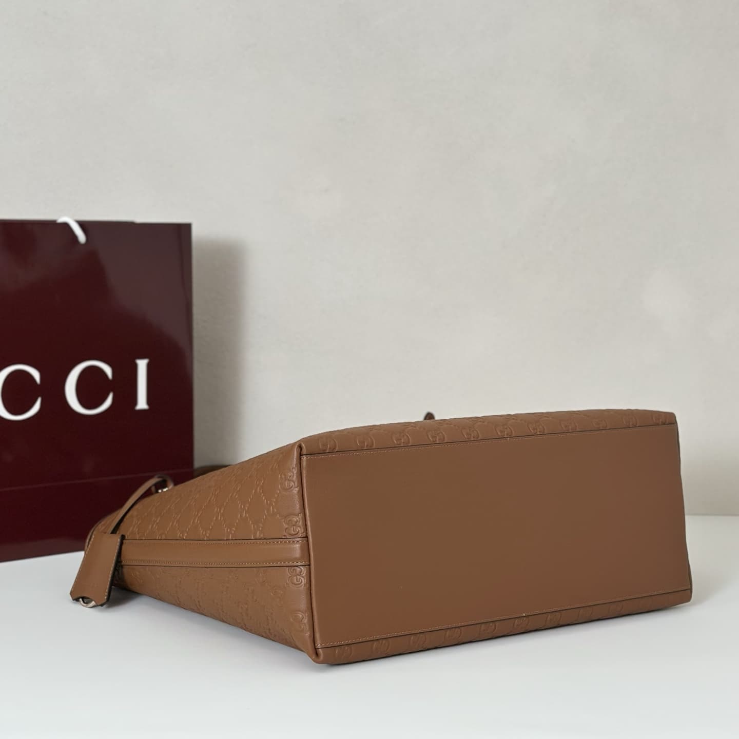Gucci GG Emblem large tote bag 847455 High