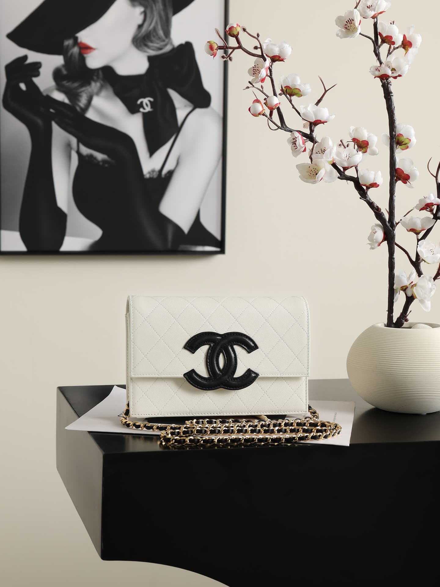 Chanel Wallet on Chain Shiny Grained Calfskin Lambskin & Gold-Tone Metal White AP5455 A