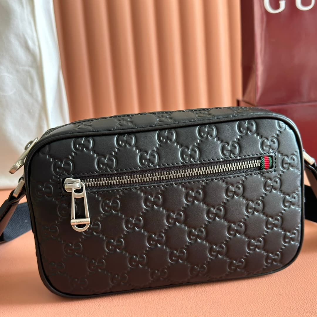 Gucci GG Emblem small crossbody bag Black embossed GG smooth leather ‎850242 High