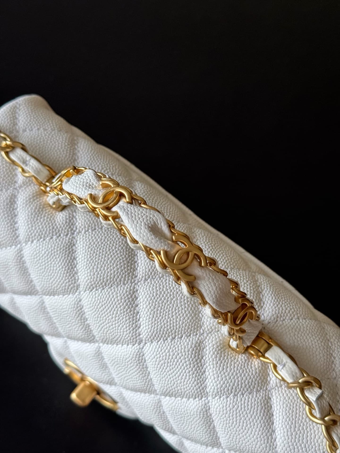 Chanel Mini Flap Bag with Top Handle Grained Shiny Calfskin & Gold-Tone Metal White AS5701 TOP