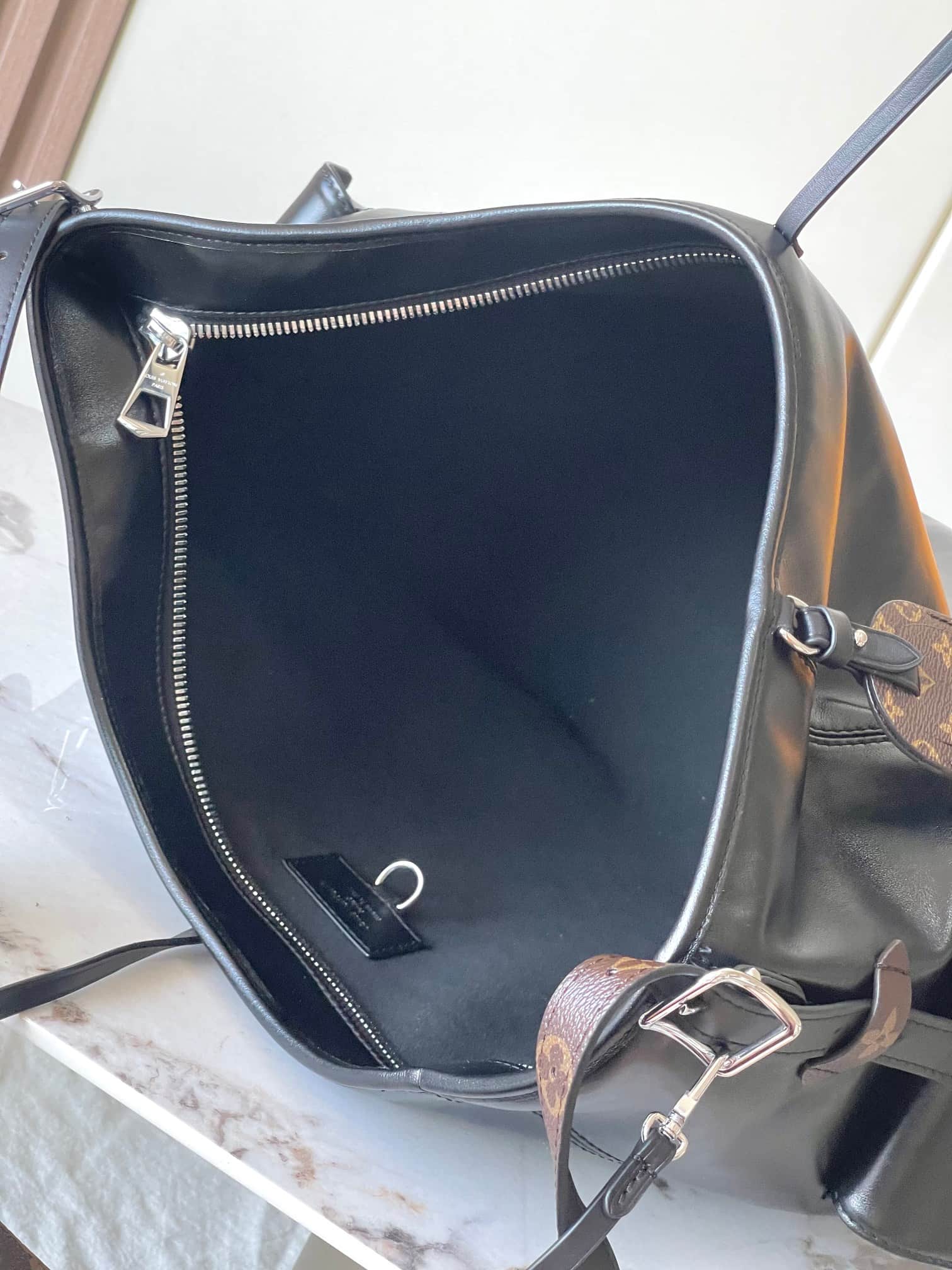 Louis Vuitton CarryAll Travel Bag Black Calf leather M15175 TOP