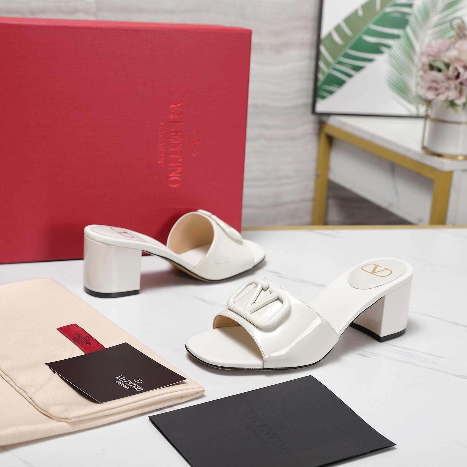 Valentino Garavani VLogo Signature Patent Leather Slide Sandal Women