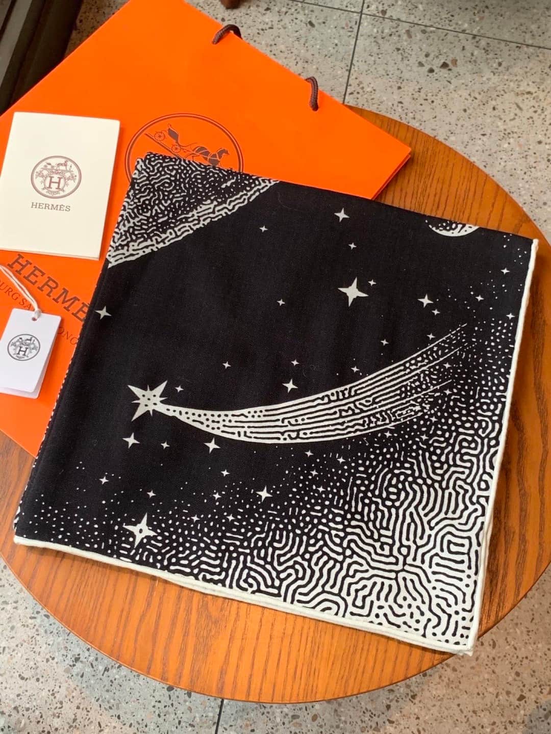 Hermes Clair de Lune Shawl 140