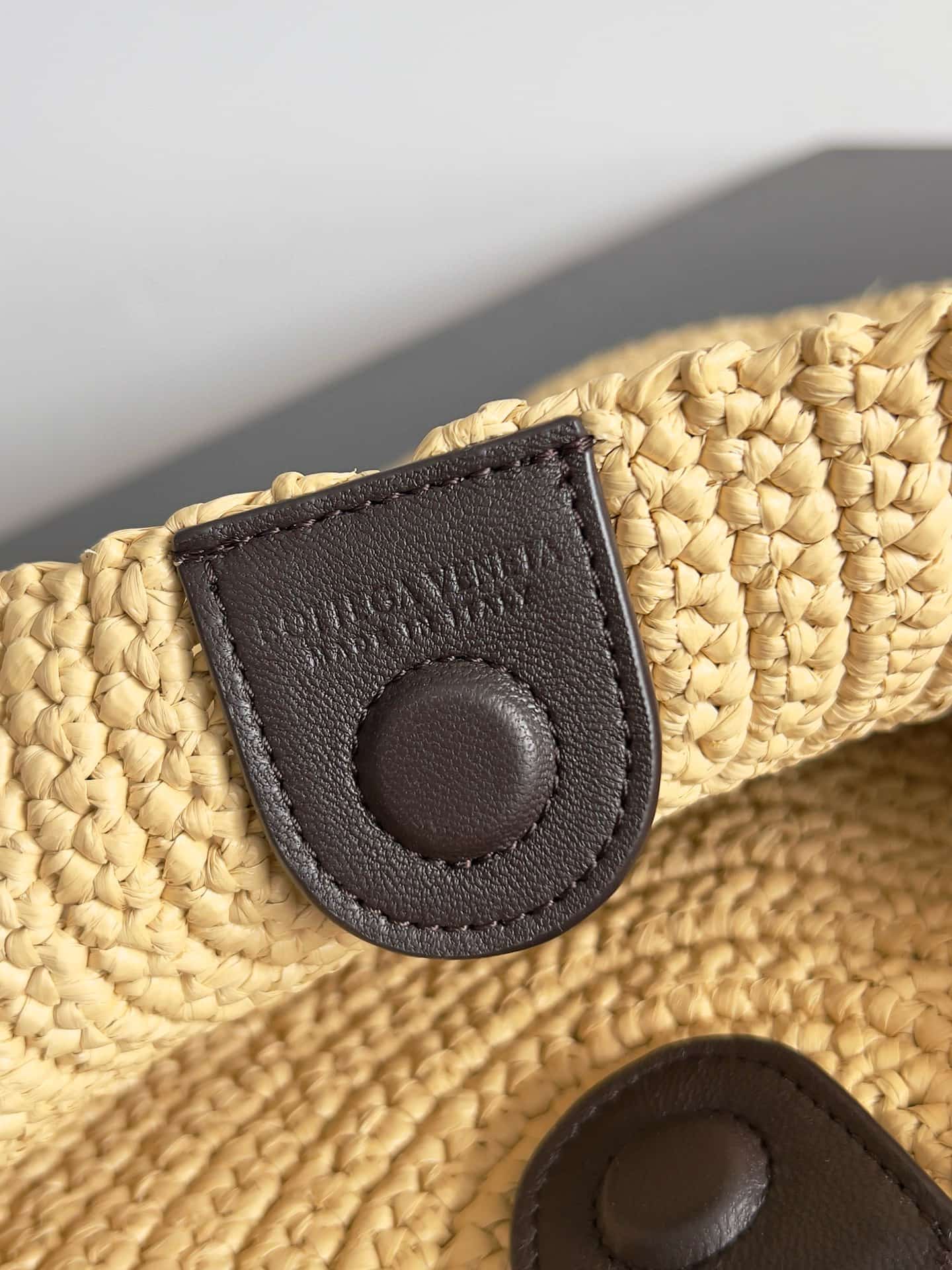 BV Sardine Chain Raffia Crochet Bag Top