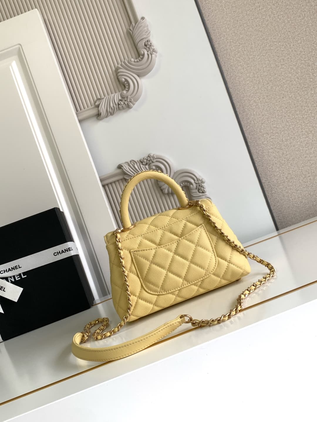 MINI FLAP BAG WITH TOP HANDLE AS2215 Grained Calfskin & Gold Metal Yellow A
