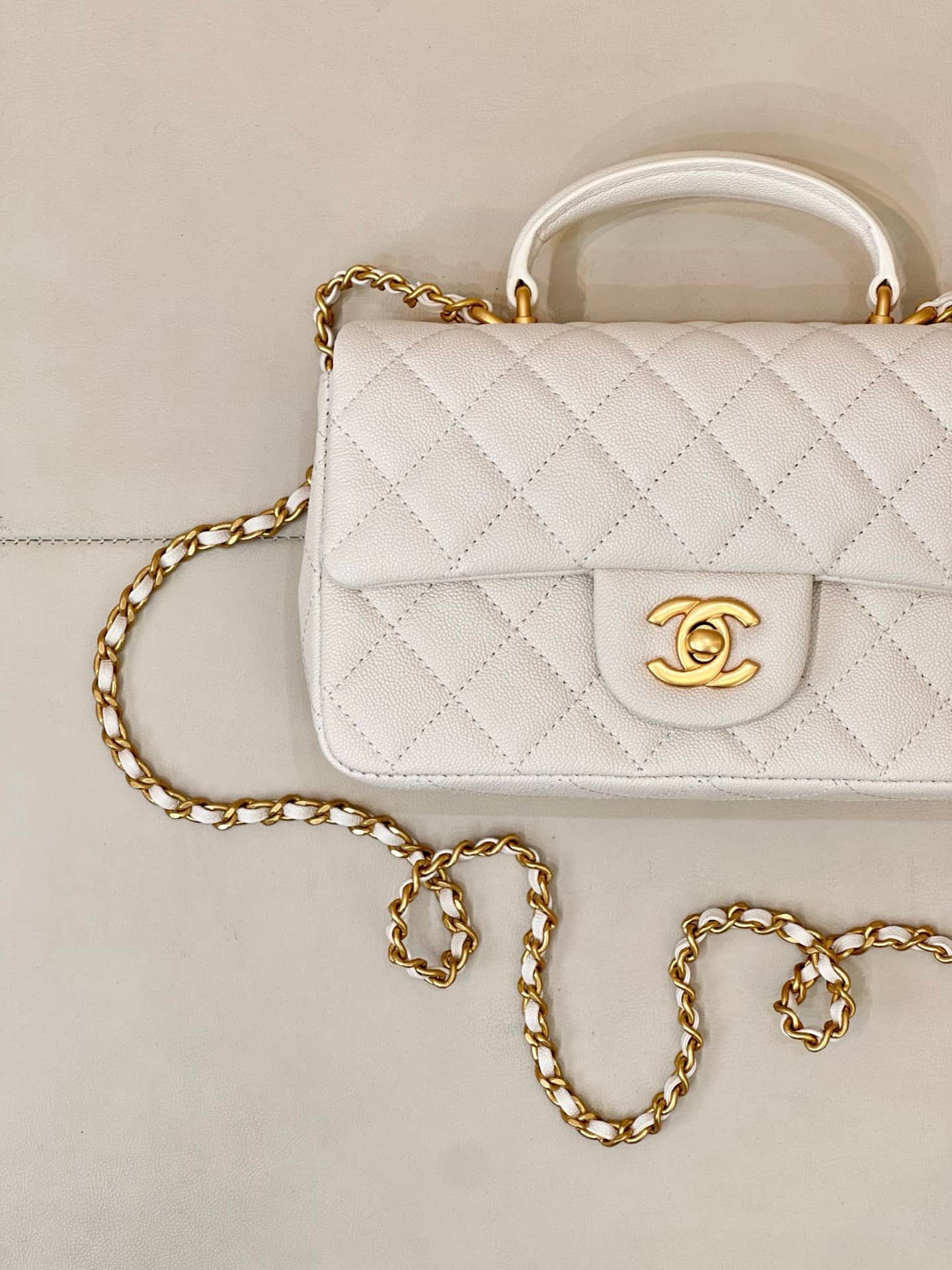 Chanel Mini Classic Handbag Grained Shiny Calfskin & Gold-Tone Metal AS2431 white TOP