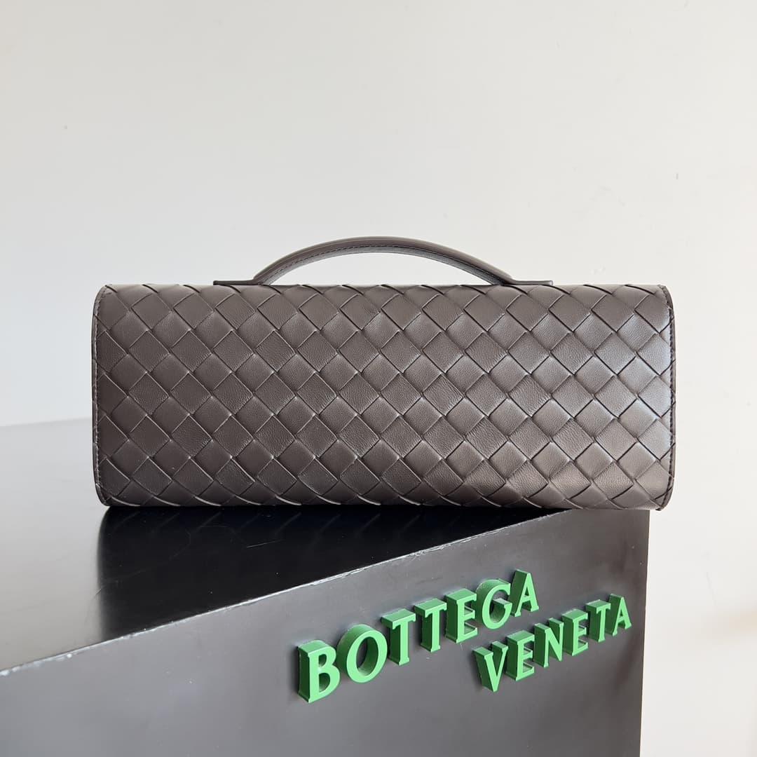 BV Long Clutch Andiamo With Handle Lambskin TOP