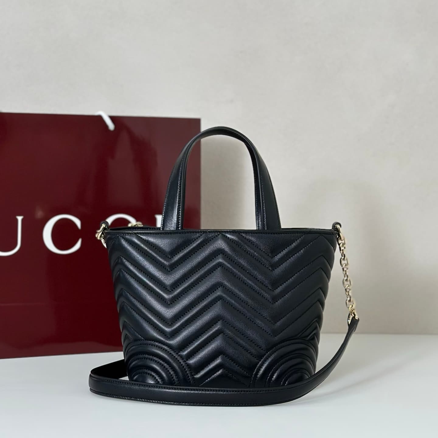 Gucci Betty small tote bag ‎847386 black leather High