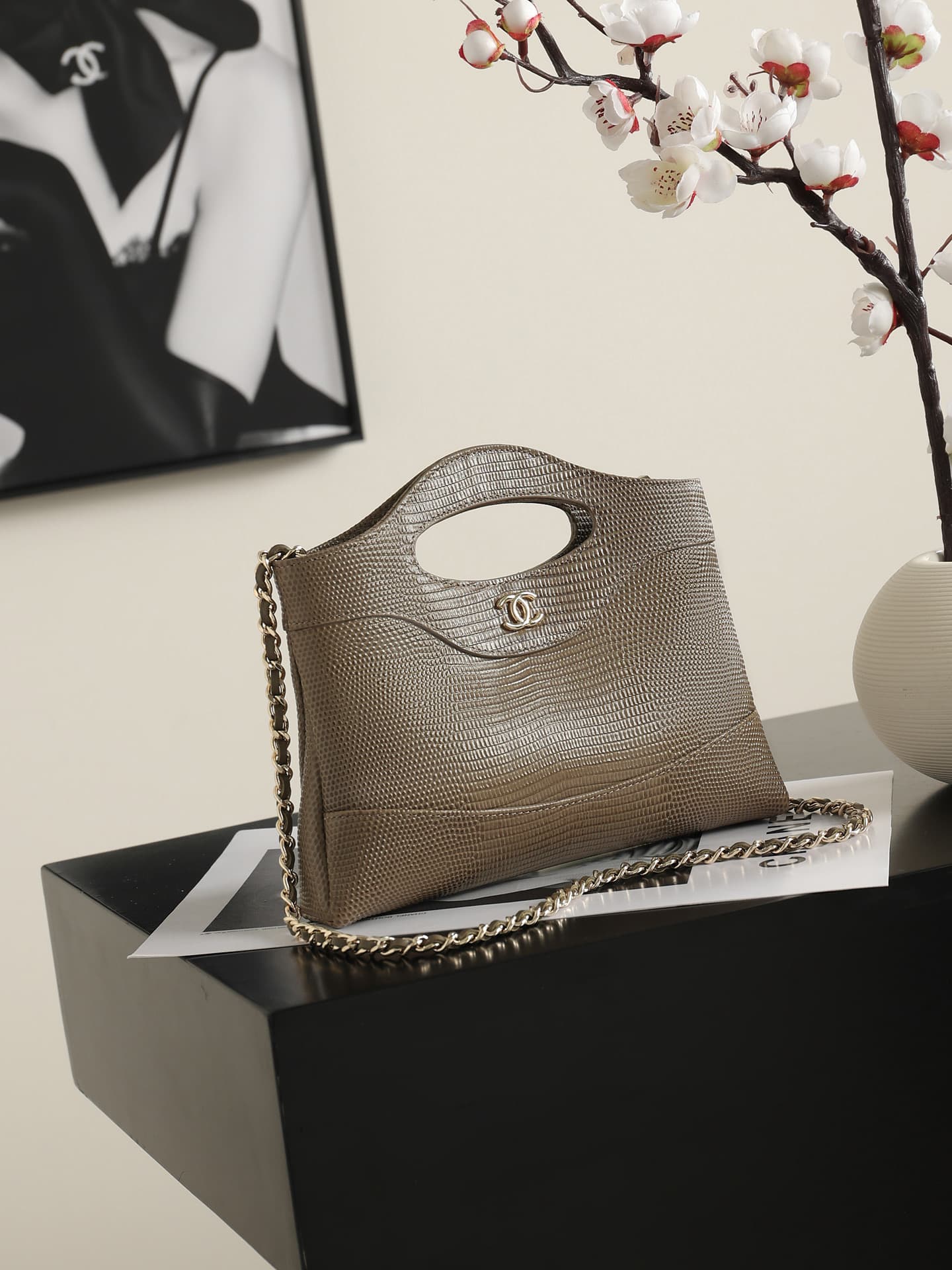 Chanel 31 Mini BAG Lizard-embossed Calfskin& Gold-Tone Metal AP3656 Khaki A