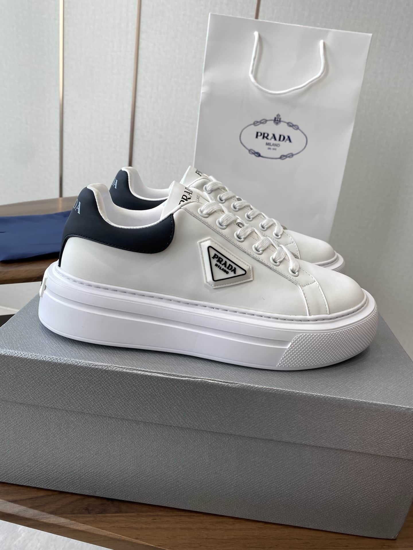 Prada Sneaker Shoes Men Women