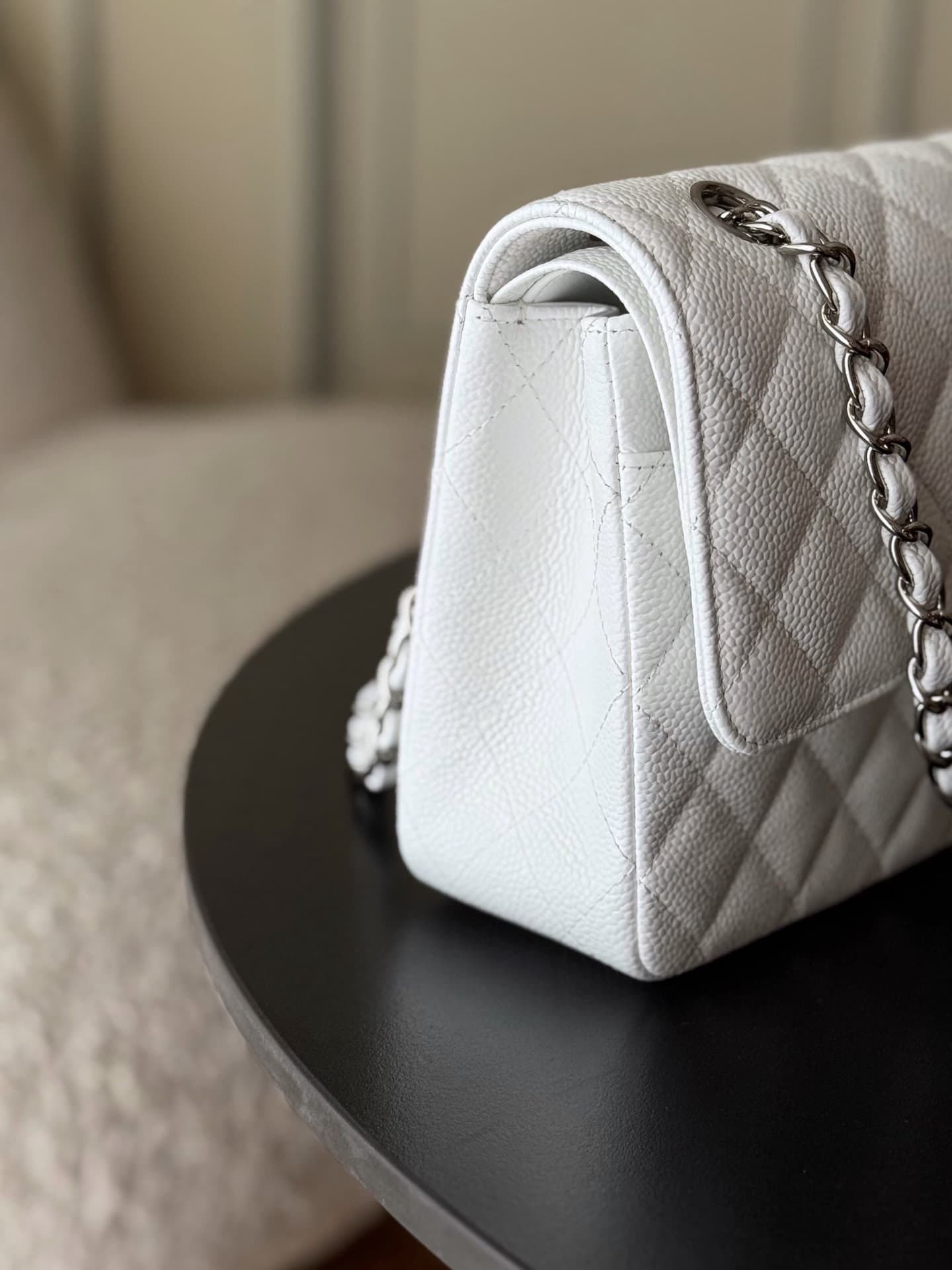 Chanel Medium CLASSIC HANDBAG Grained Calfskin White Silver Metal TOP